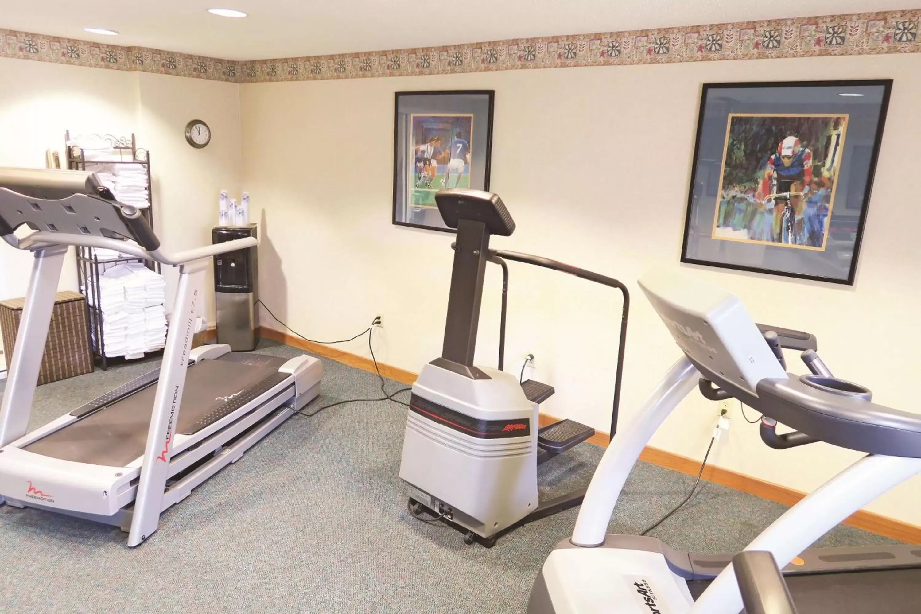 Fitness centre/facilities, Fitness Center/Facilities in La Quinta Inn by Wyndham Milwaukee Airport / Oak Creek