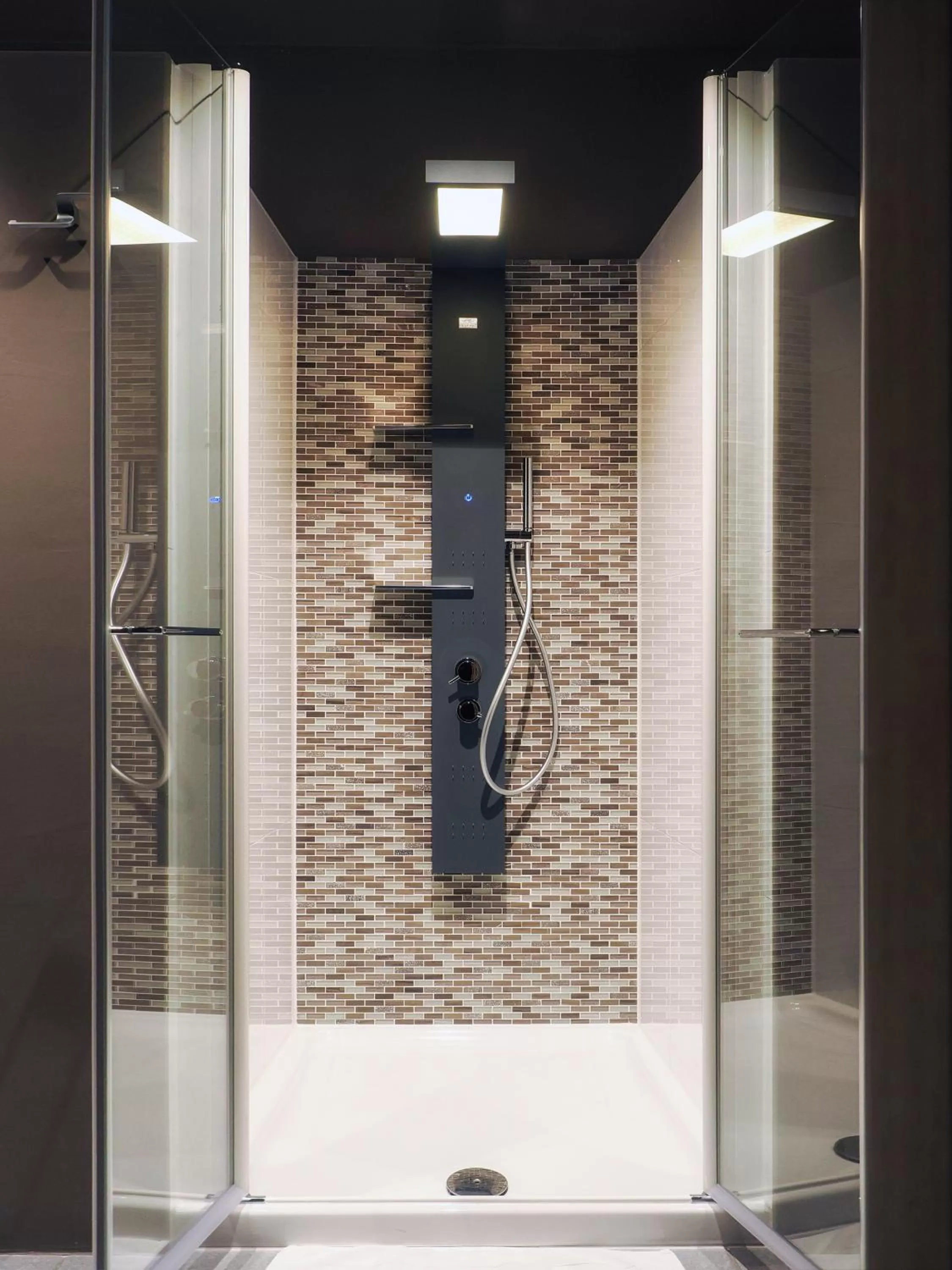 Property building in ibis Locarno