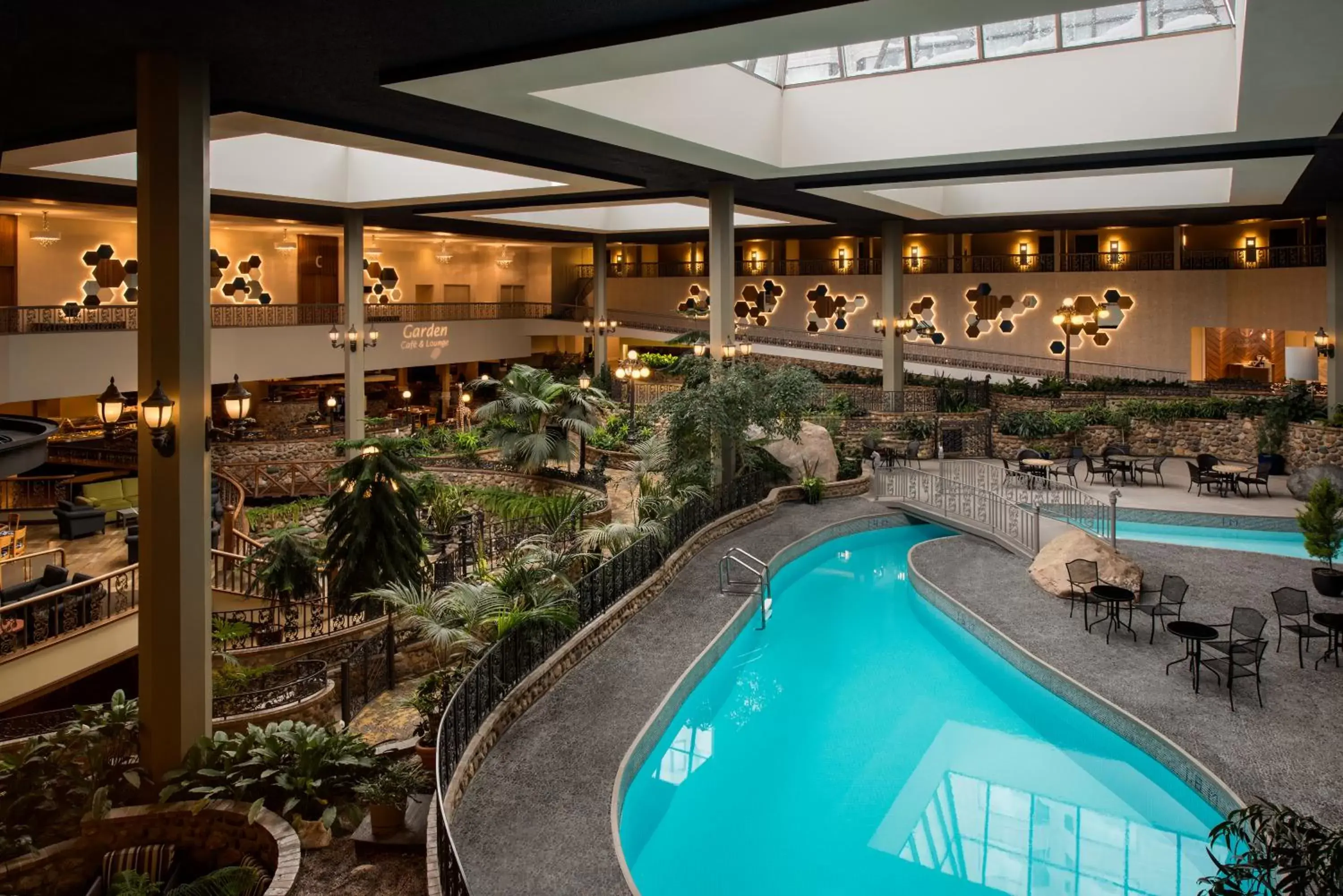 Garden, Pool View in Saskatoon Inn & Conference Centre