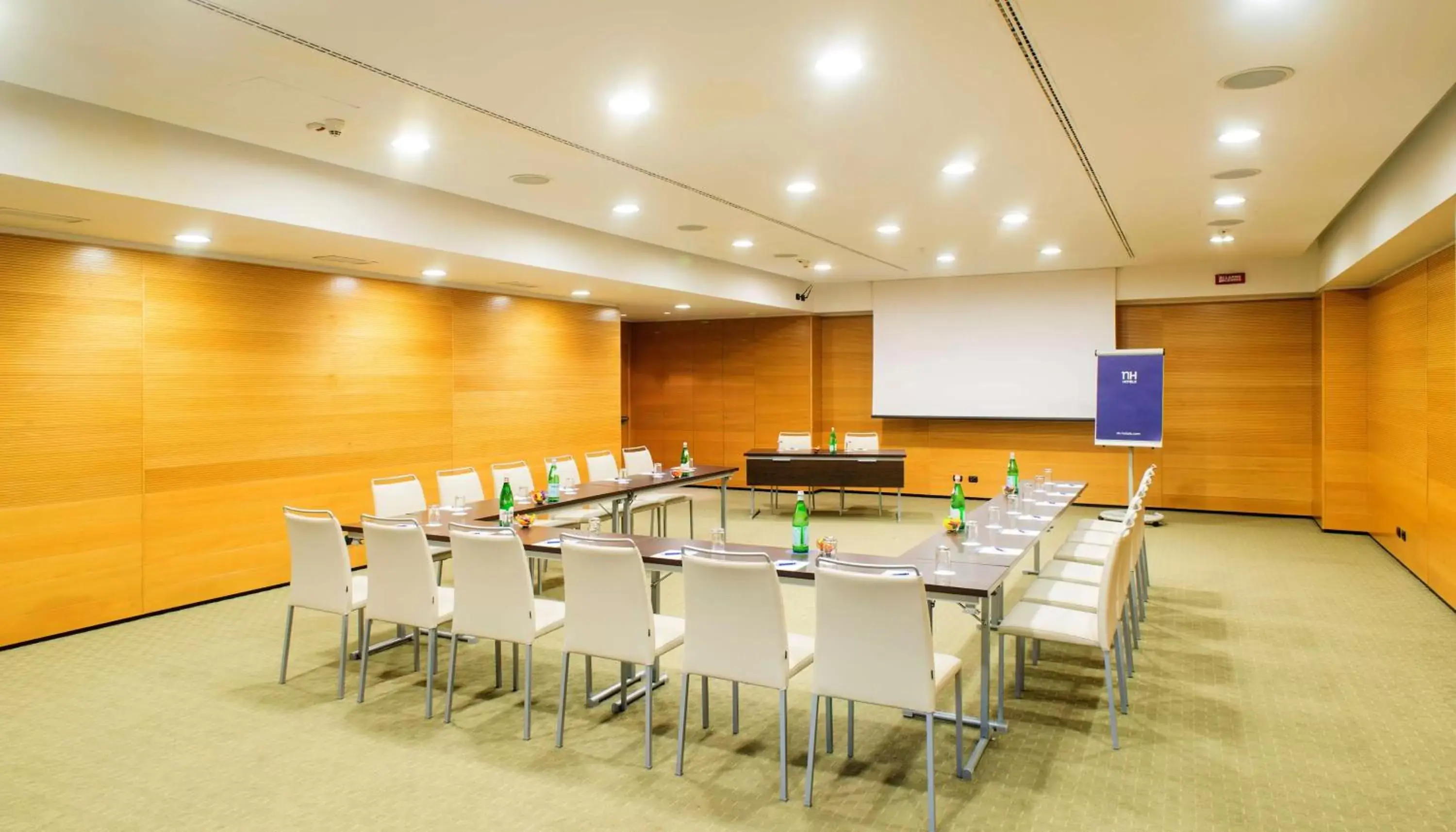 Meeting/conference room in NH Milano 2