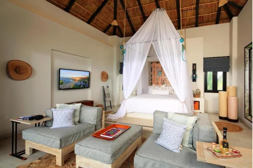 Esperanza, Auberge Collection