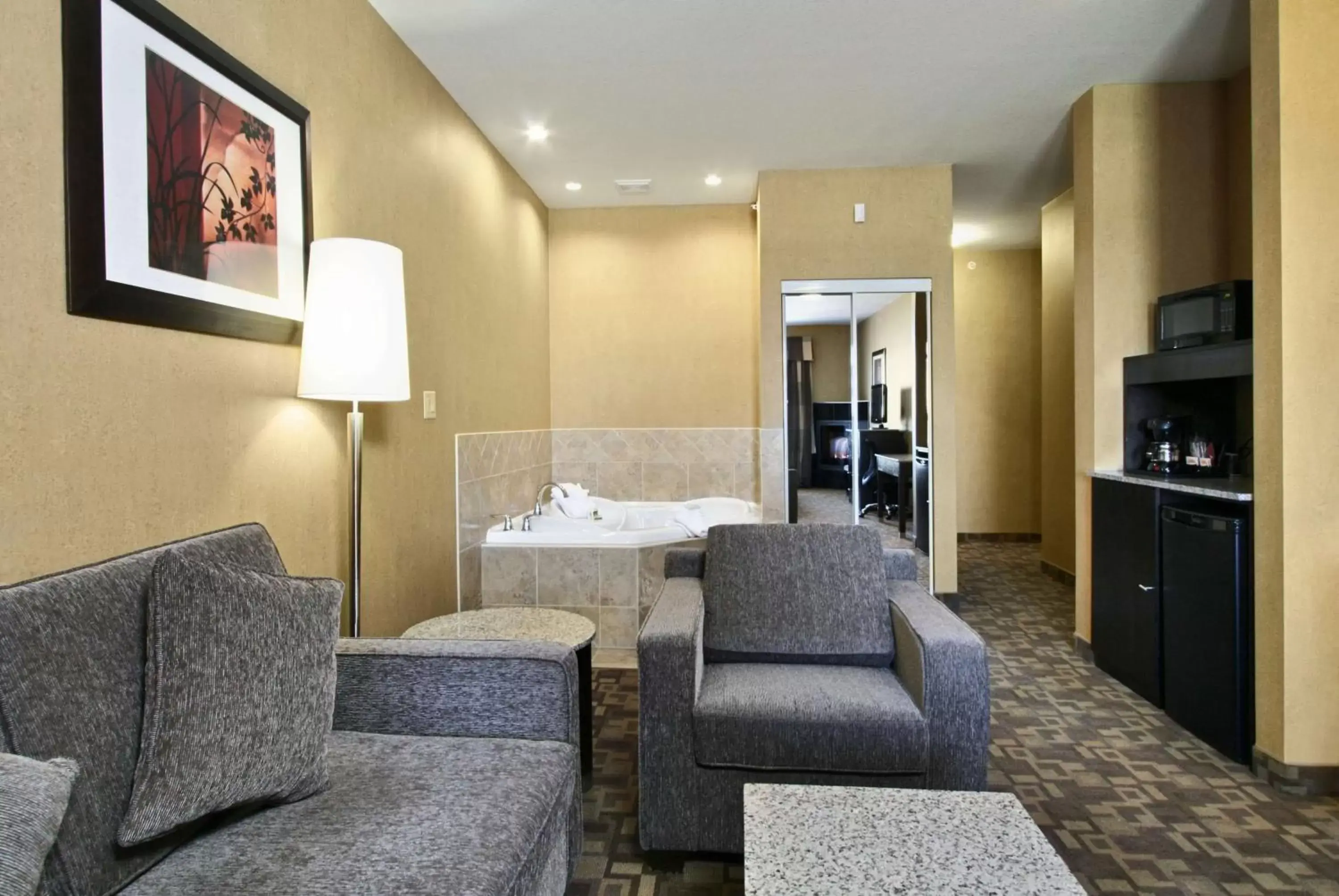 Bedroom, Seating Area in Best Western Plus South Edmonton Inn & Suites