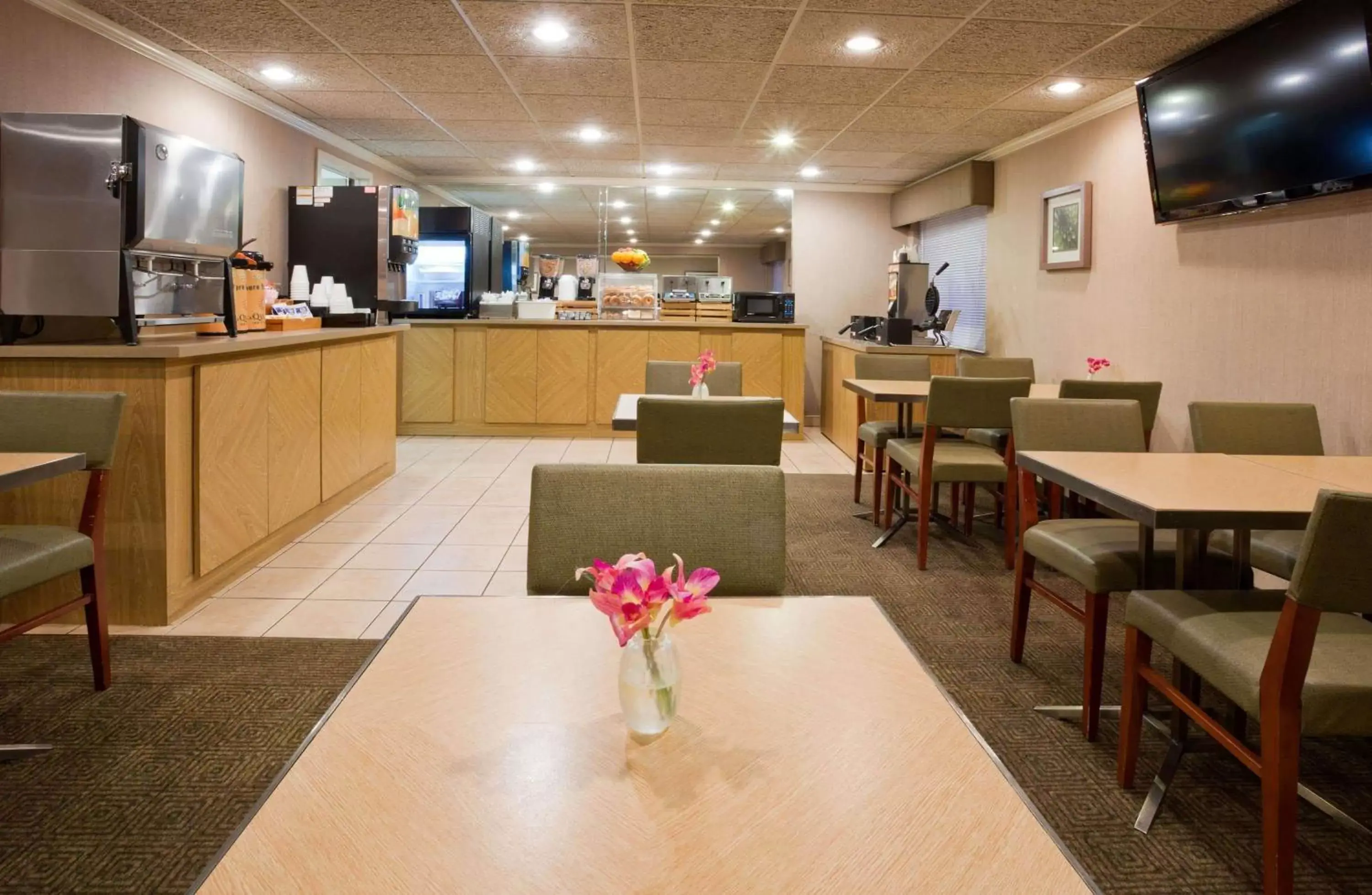 Restaurant/places to eat in La Quinta Inn by Wyndham Minneapolis Airport Bloomington Restaurant/places to eat in La Quinta Inn by Wyndham Minneapolis Airport Bloomington