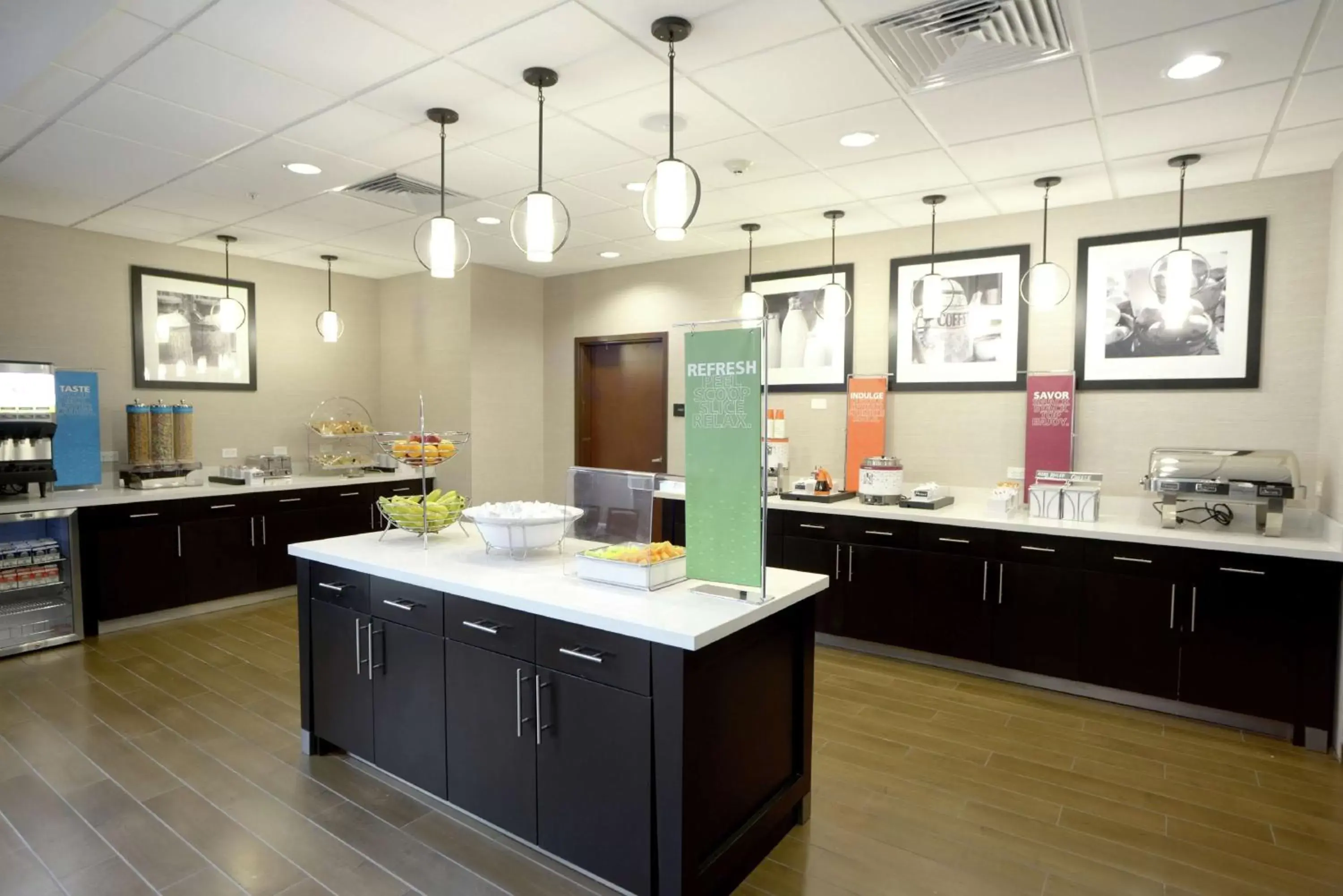 Restaurant/places to eat in Hampton Inn & Suites Ponca City Restaurant/places to eat in Hampton Inn & Suites Ponca City