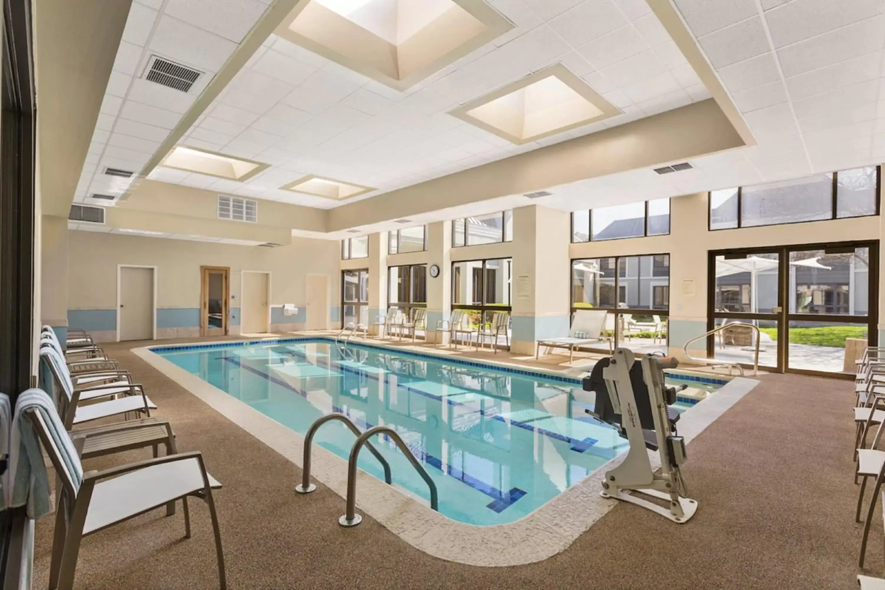 Swimming Pool in DoubleTree by Hilton Hotel Detroit - Novi