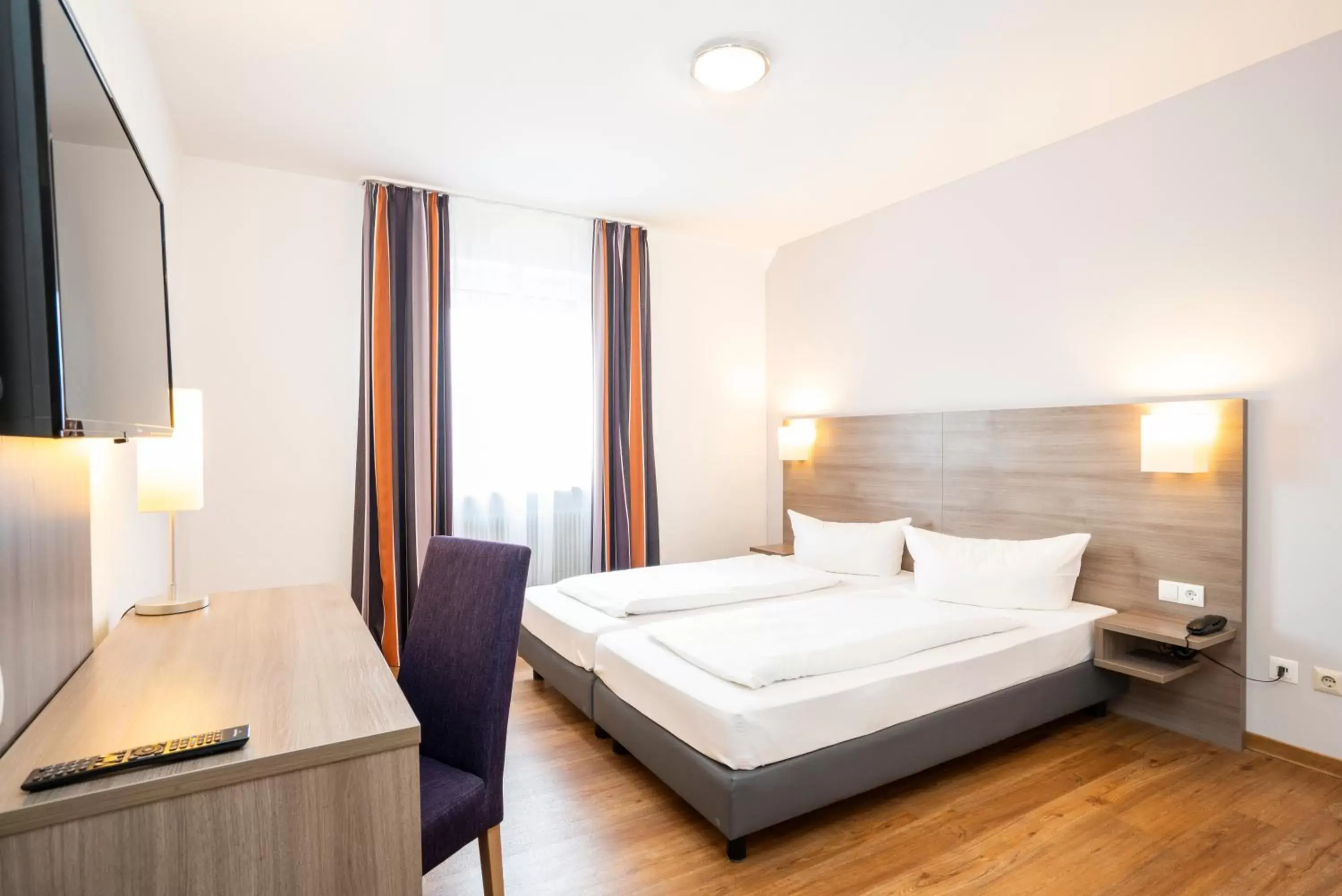 Double Room in Bamberg Inn Double Room in Bamberg Inn