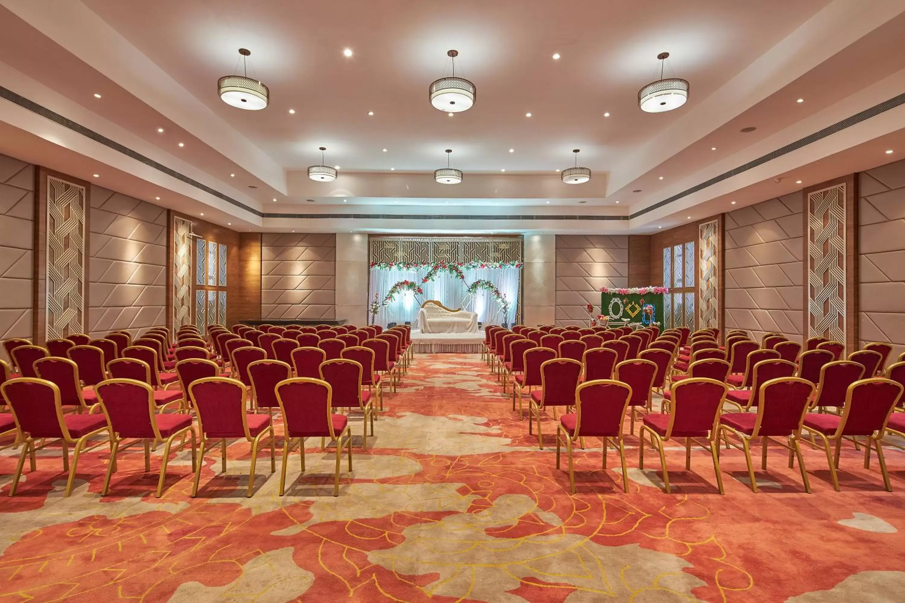 Banquet/Function facilities in Royal Orchid Central Grazia, Navi Mumbai