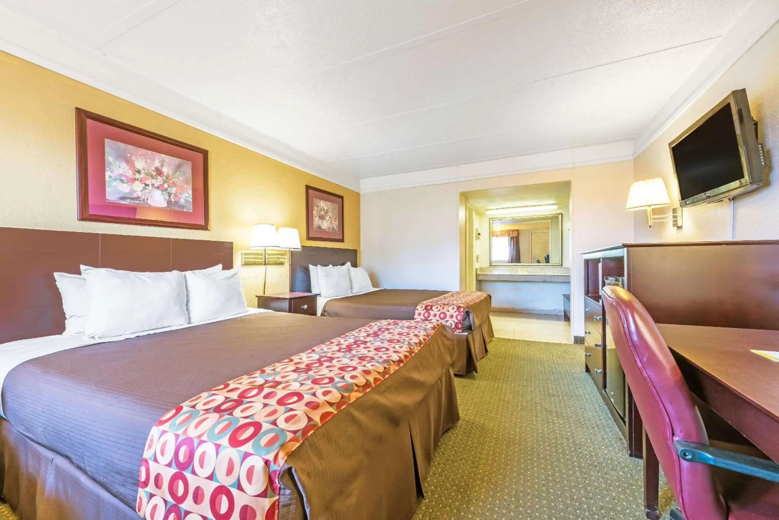 Photo of the whole room in Days Inn by Wyndham Gainesville