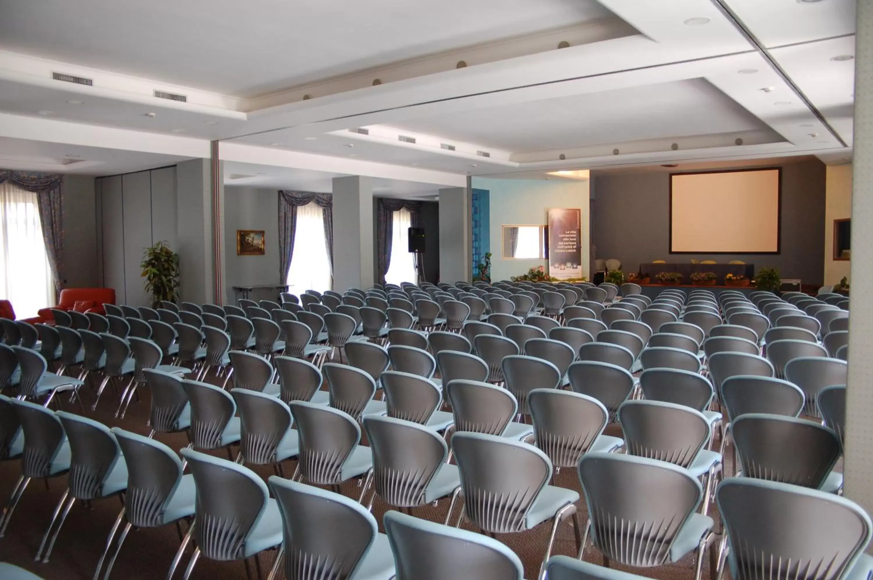 Meeting/conference room in Ele Green Park Hotel Pamphili
