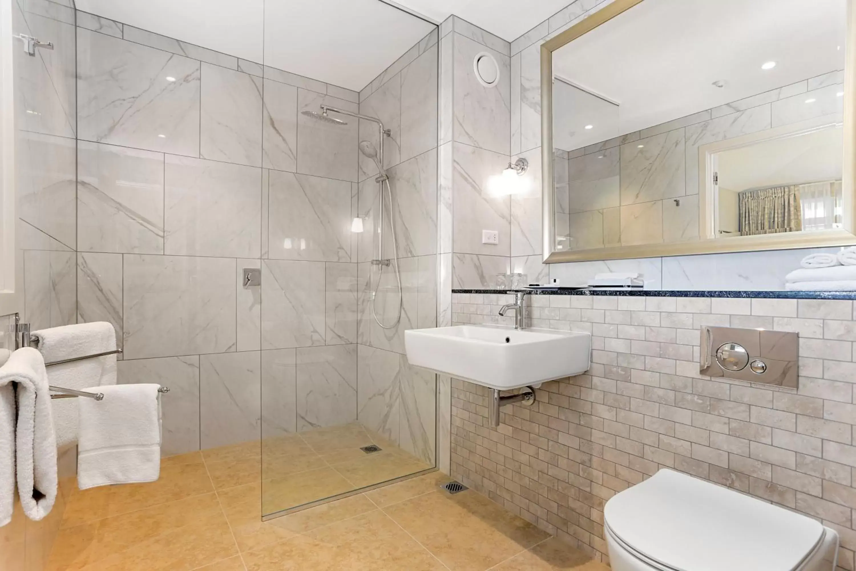 Bathroom in Waitakere Resort & Spa