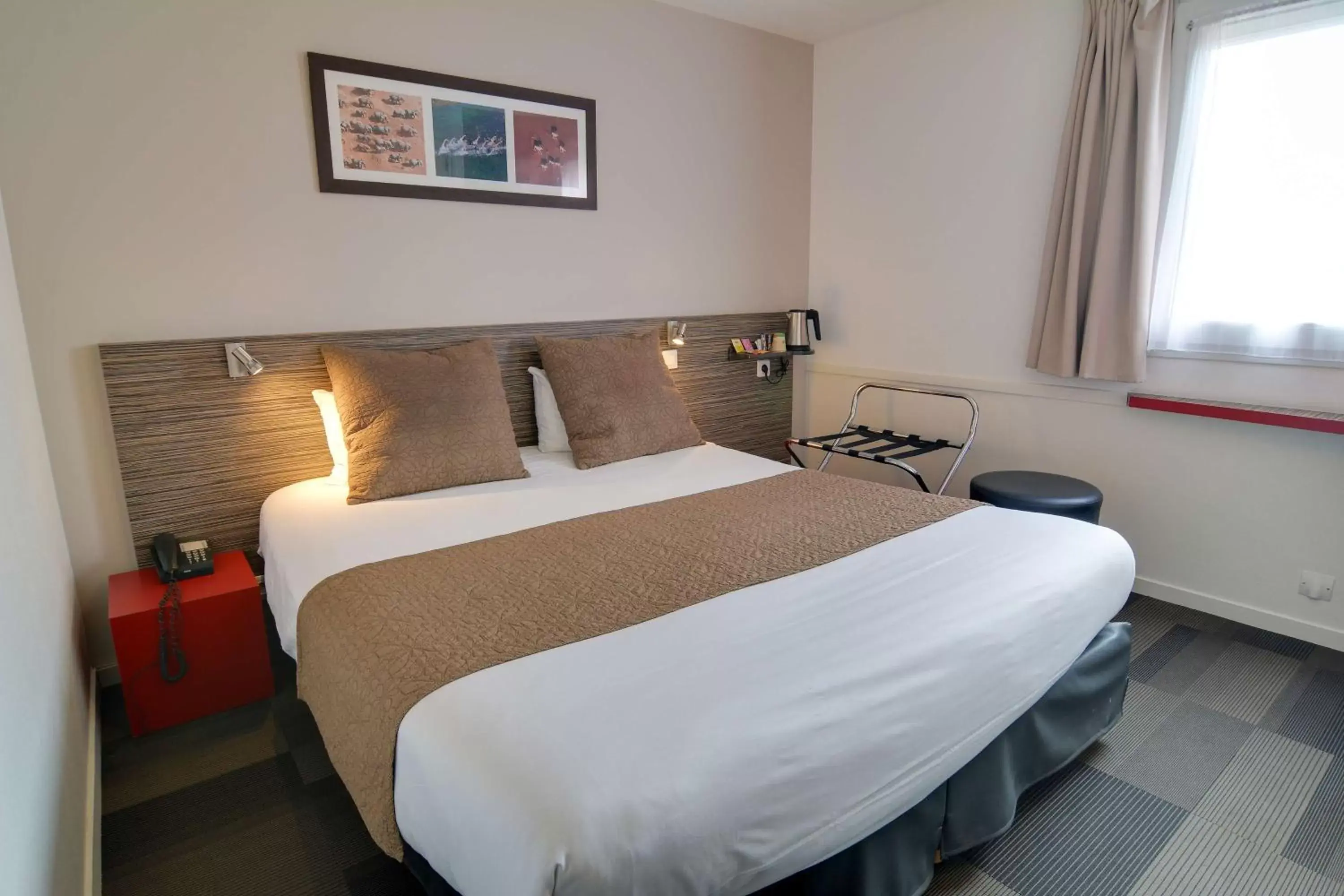 Bedroom, Bed in Sure Hotel by Best Western Nantes Saint-Herblain