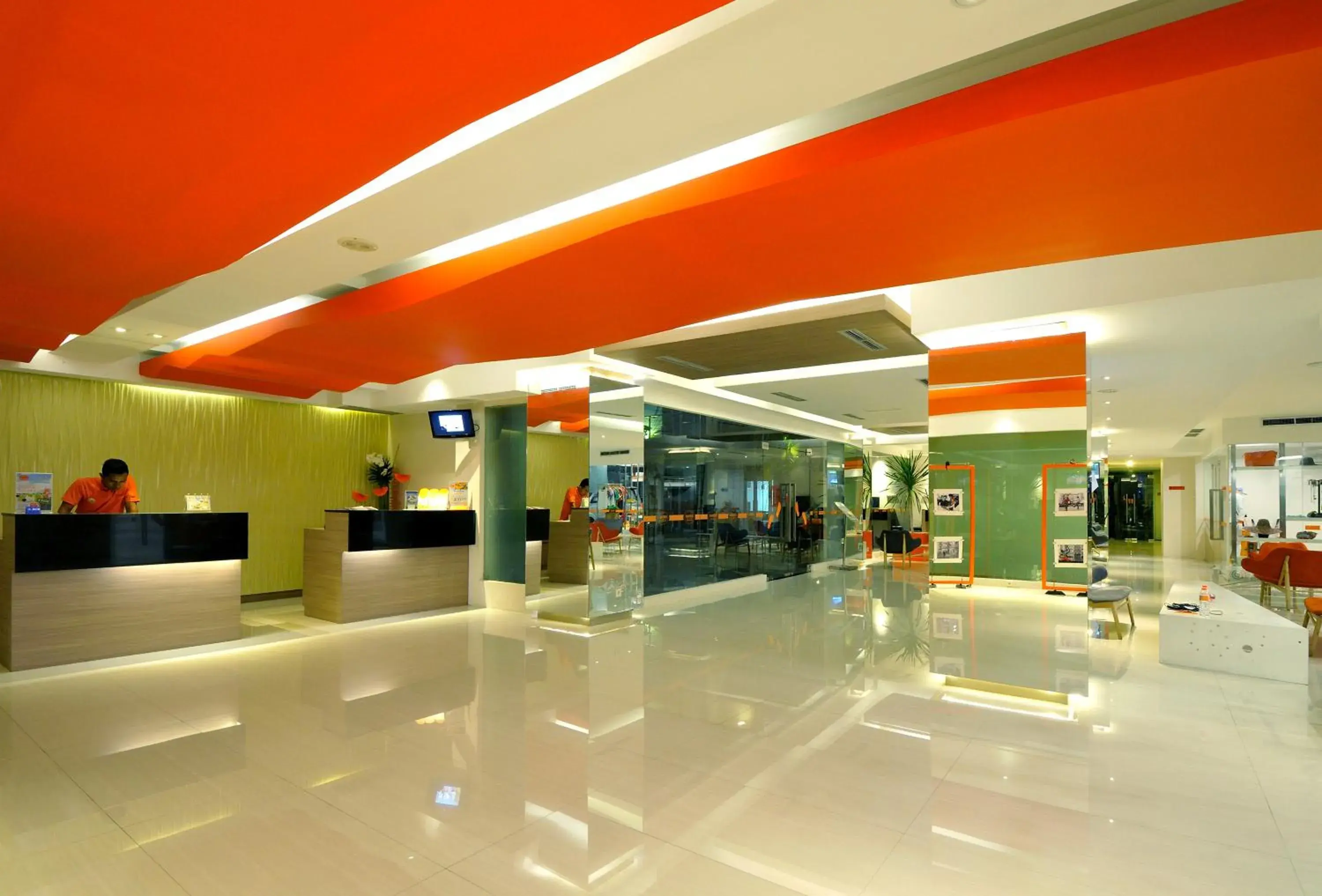Lobby or reception in HOTEL and RESIDENCES Riverview Kuta - Bali (Associated HARRIS)