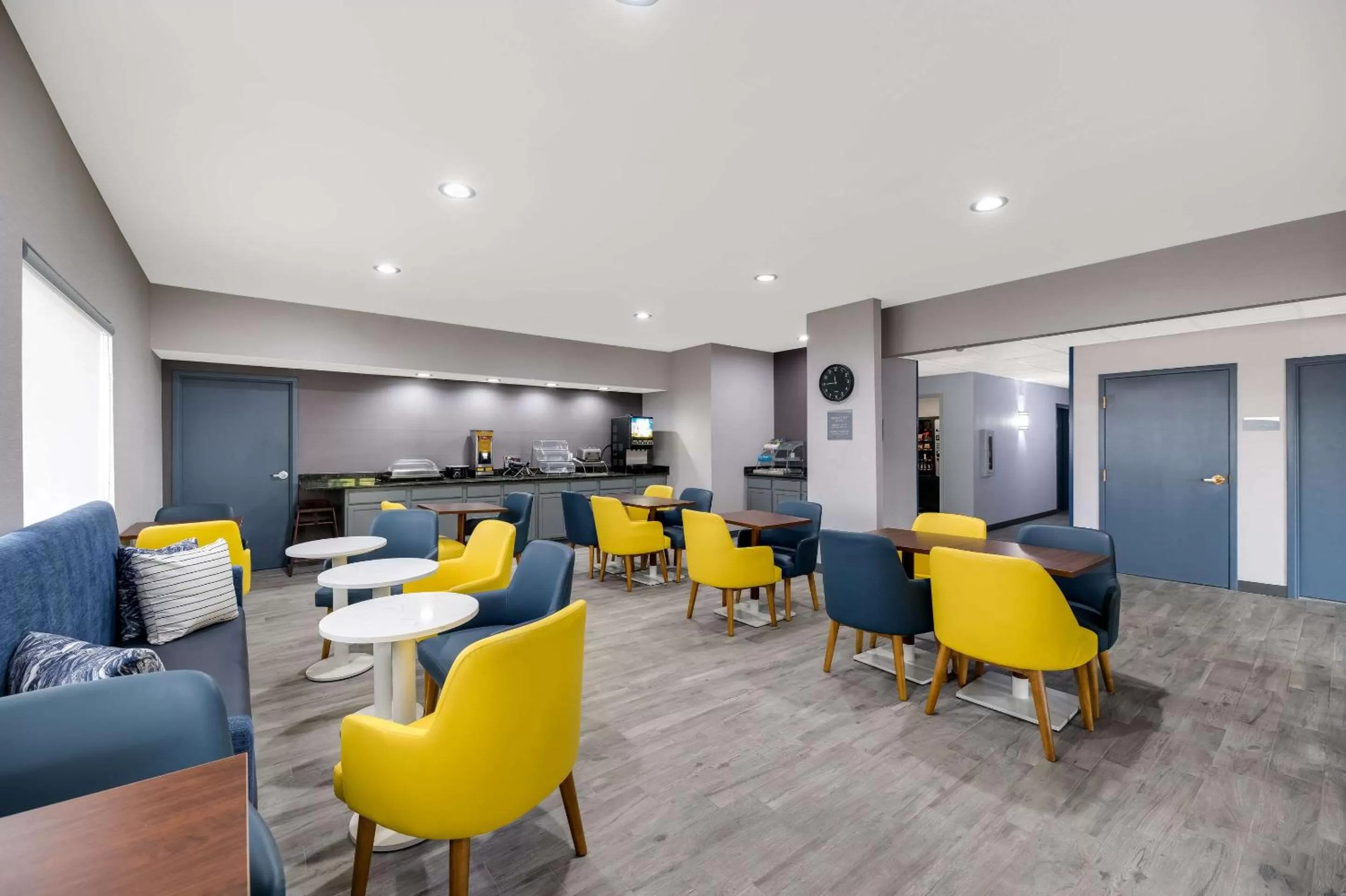 Seating area in Quality Inn & Suites Artesia