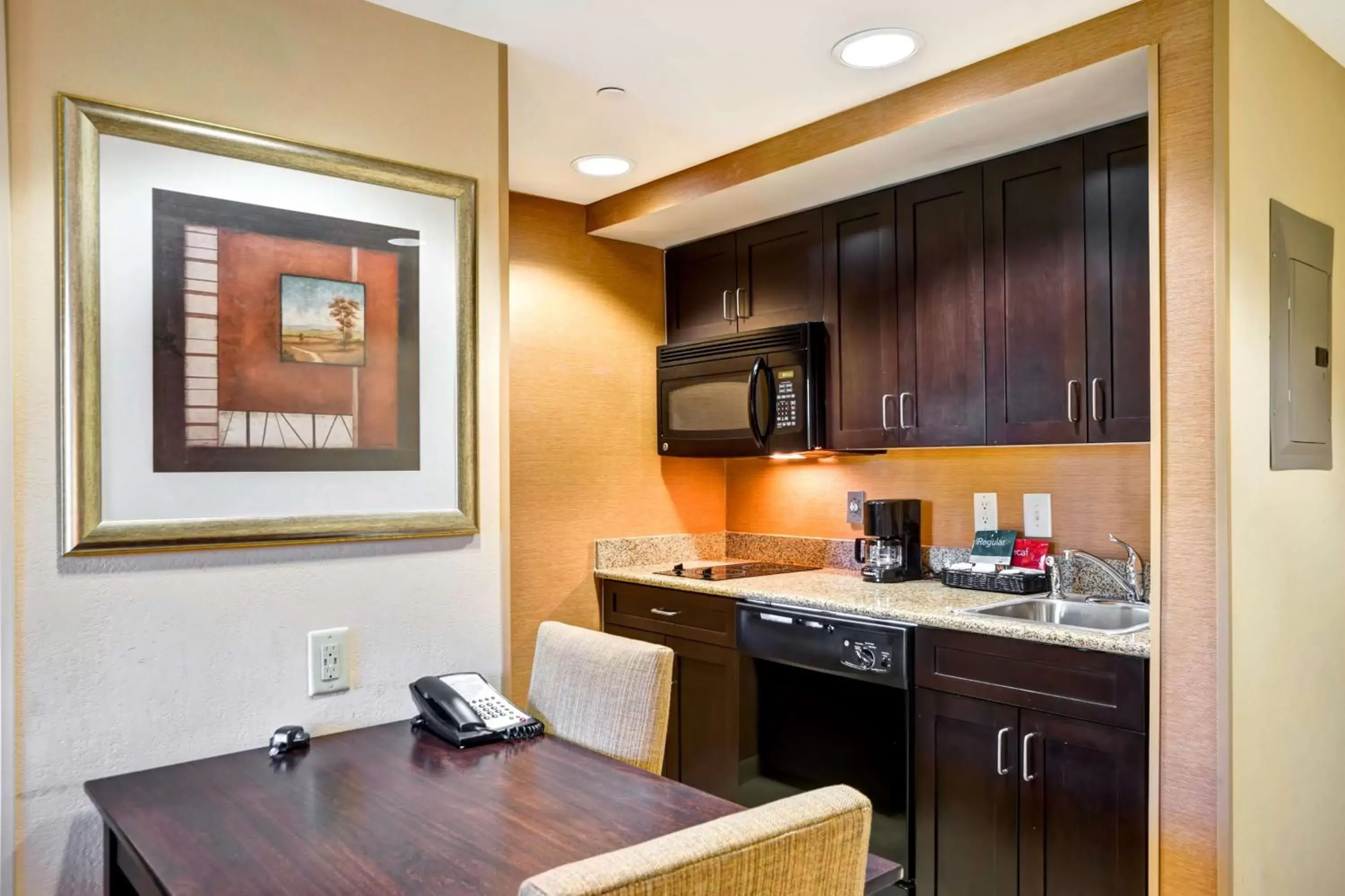 Kitchen or kitchenette, Kitchen/Kitchenette in Homewood Suites by Hilton Bel Air