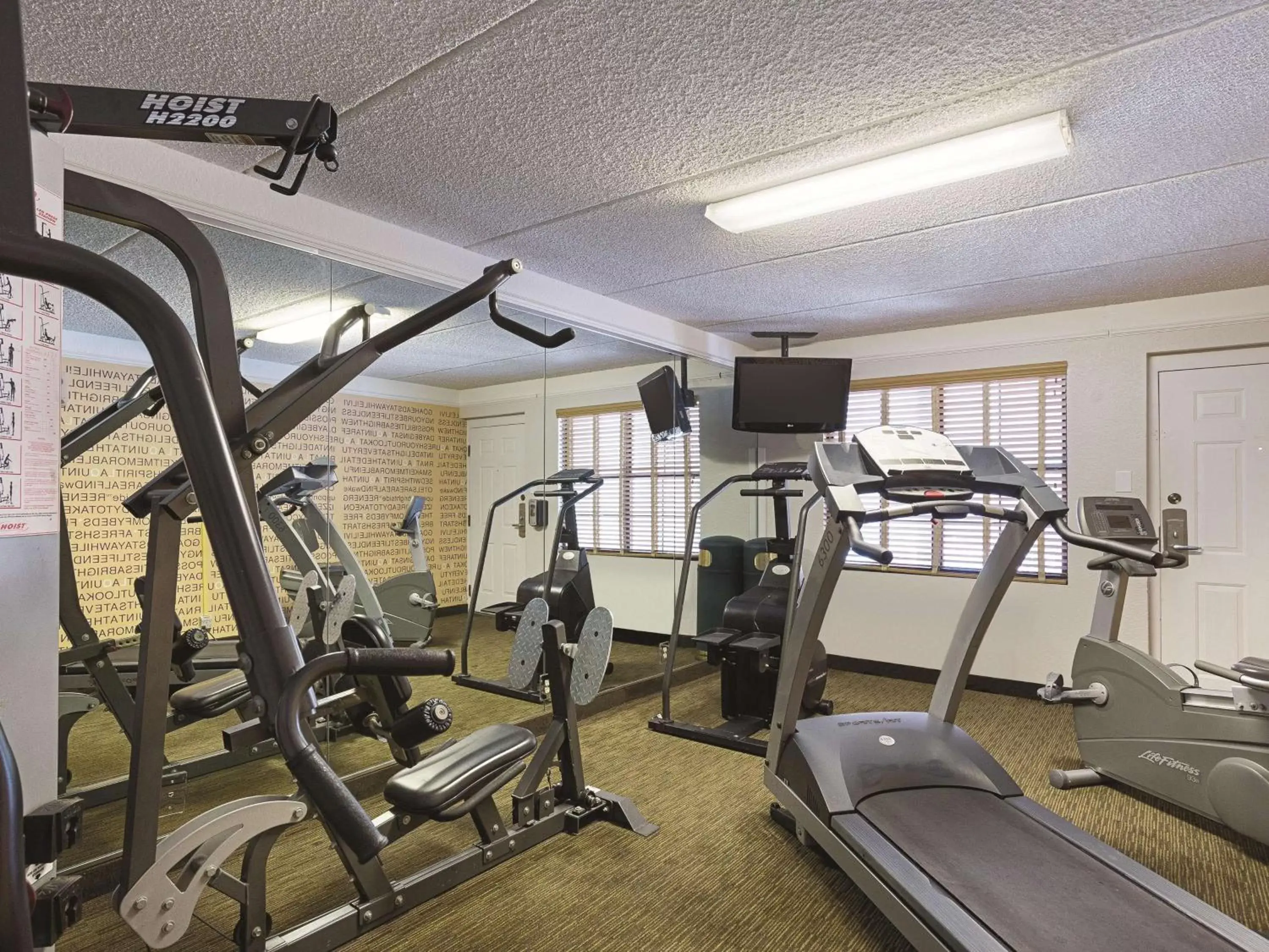 Fitness centre/facilities in La Quinta Inn by Wyndham San Diego Chula Vista Fitness centre/facilities in La Quinta Inn by Wyndham San Diego Chula Vista