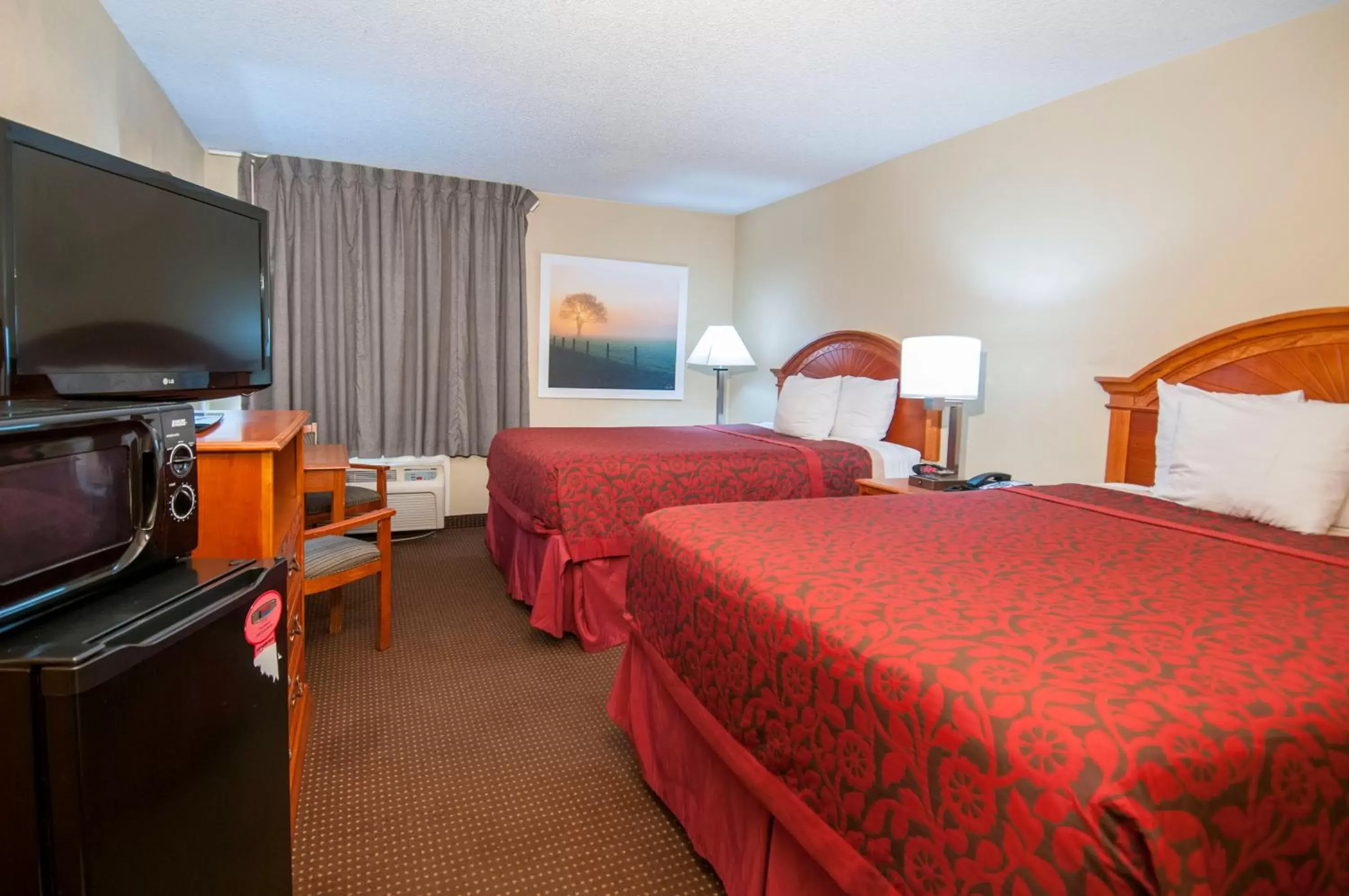 Bed in Days Inn by Wyndham Pauls Valley