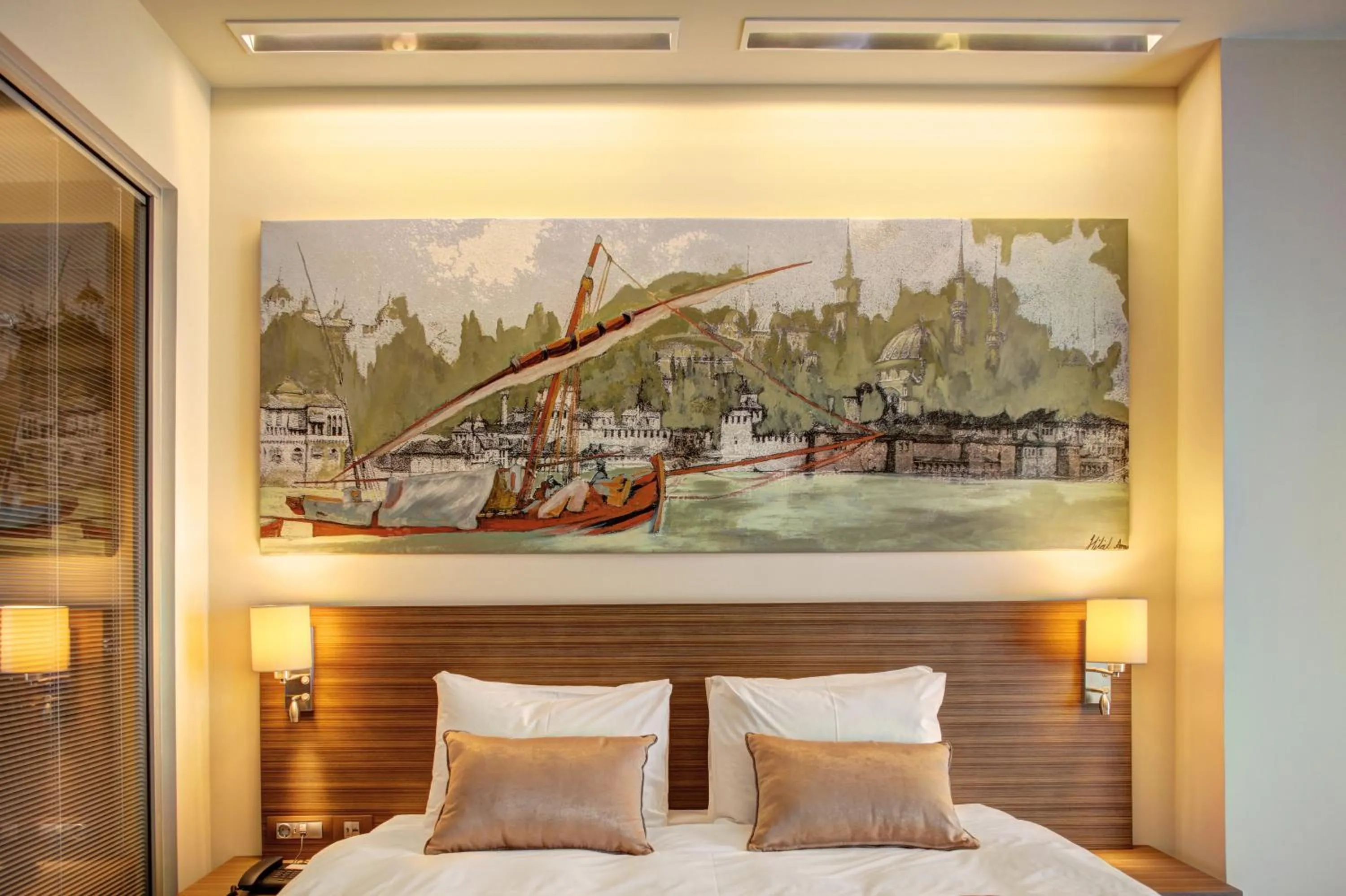 Comfort Double Room in Gorrion Hotel Istanbul