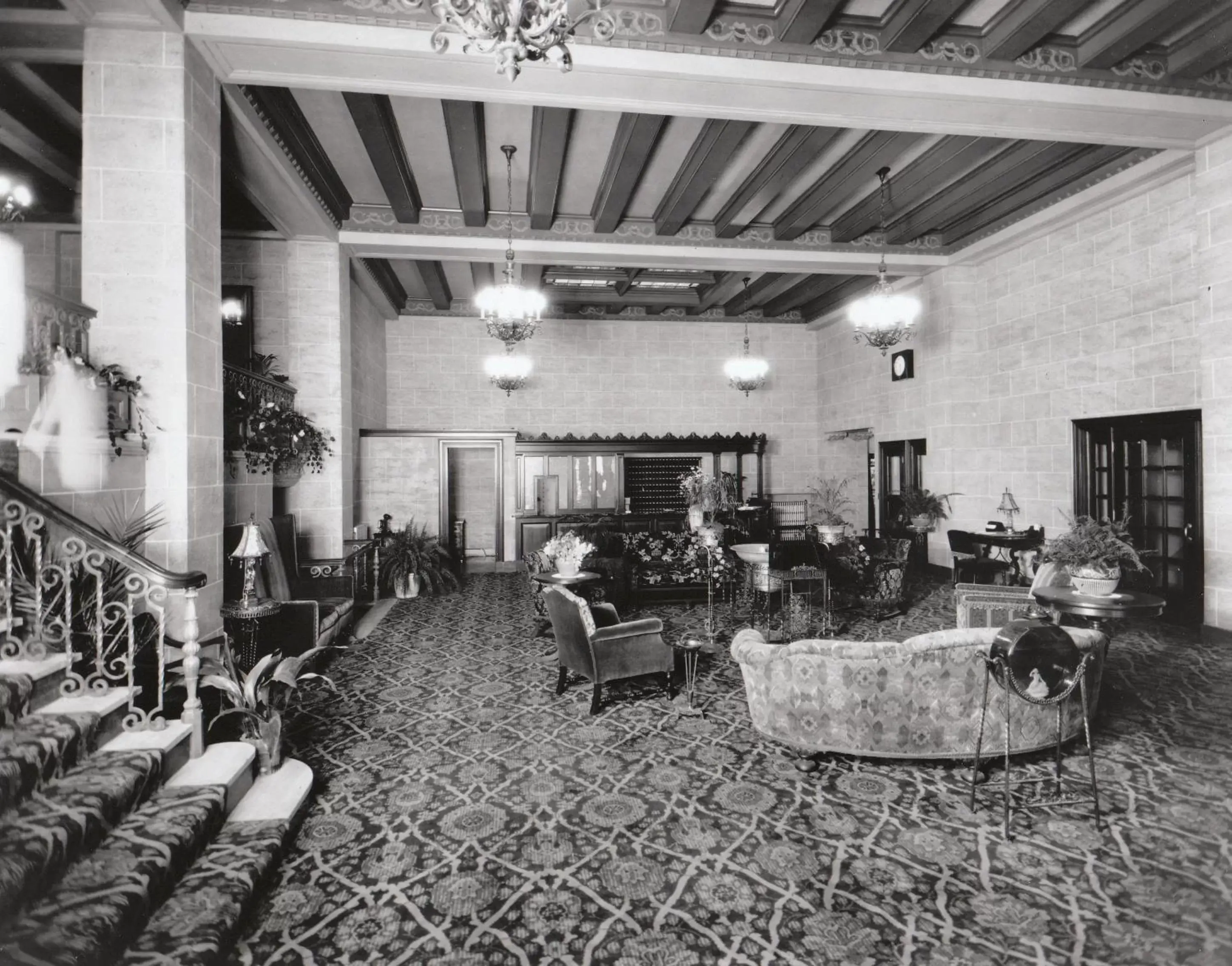 Lobby or reception, Restaurant/Places to Eat in Mayflower Park Hotel