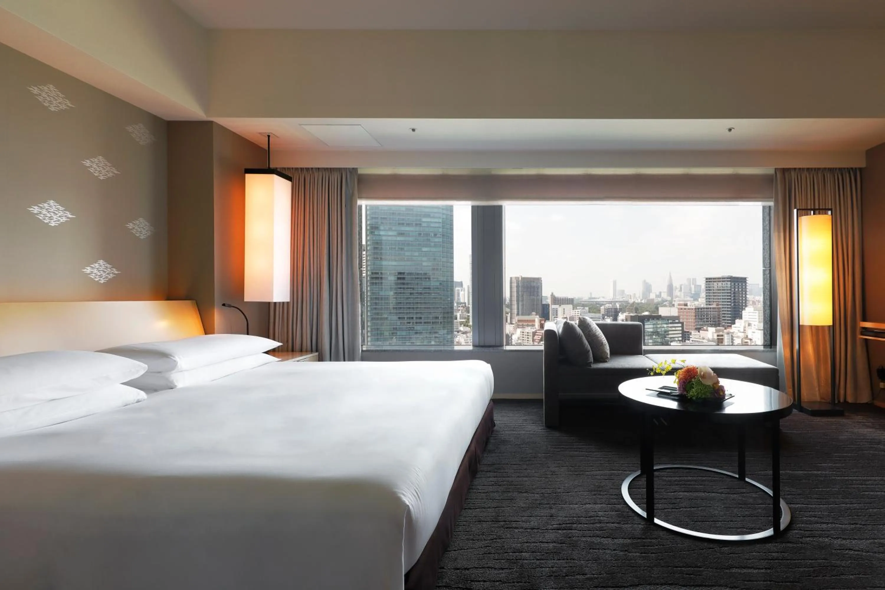 Photo of the whole room, Bed in The Capitol Hotel Tokyu