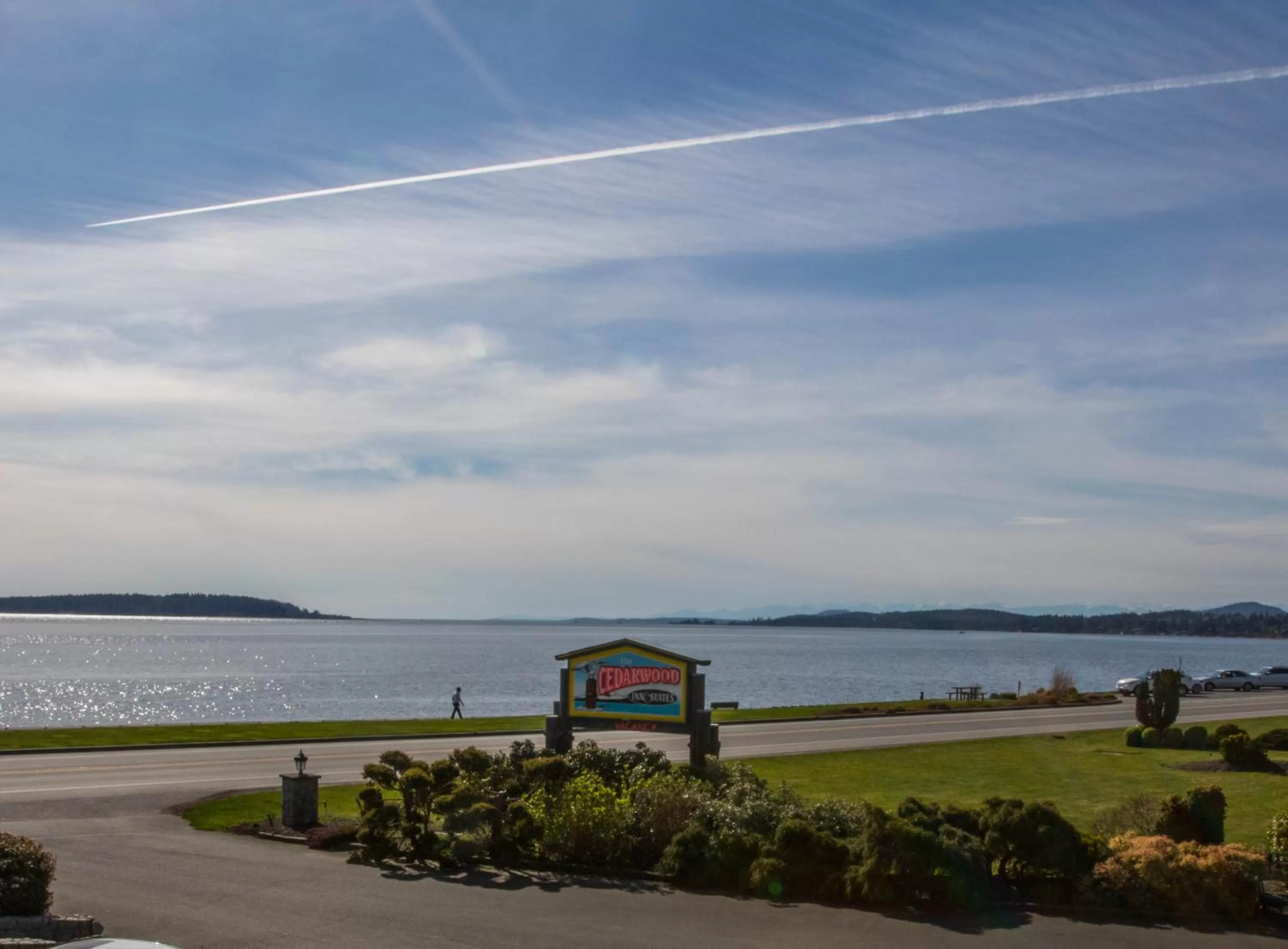 Spring in The Cedarwood Inn & Suites