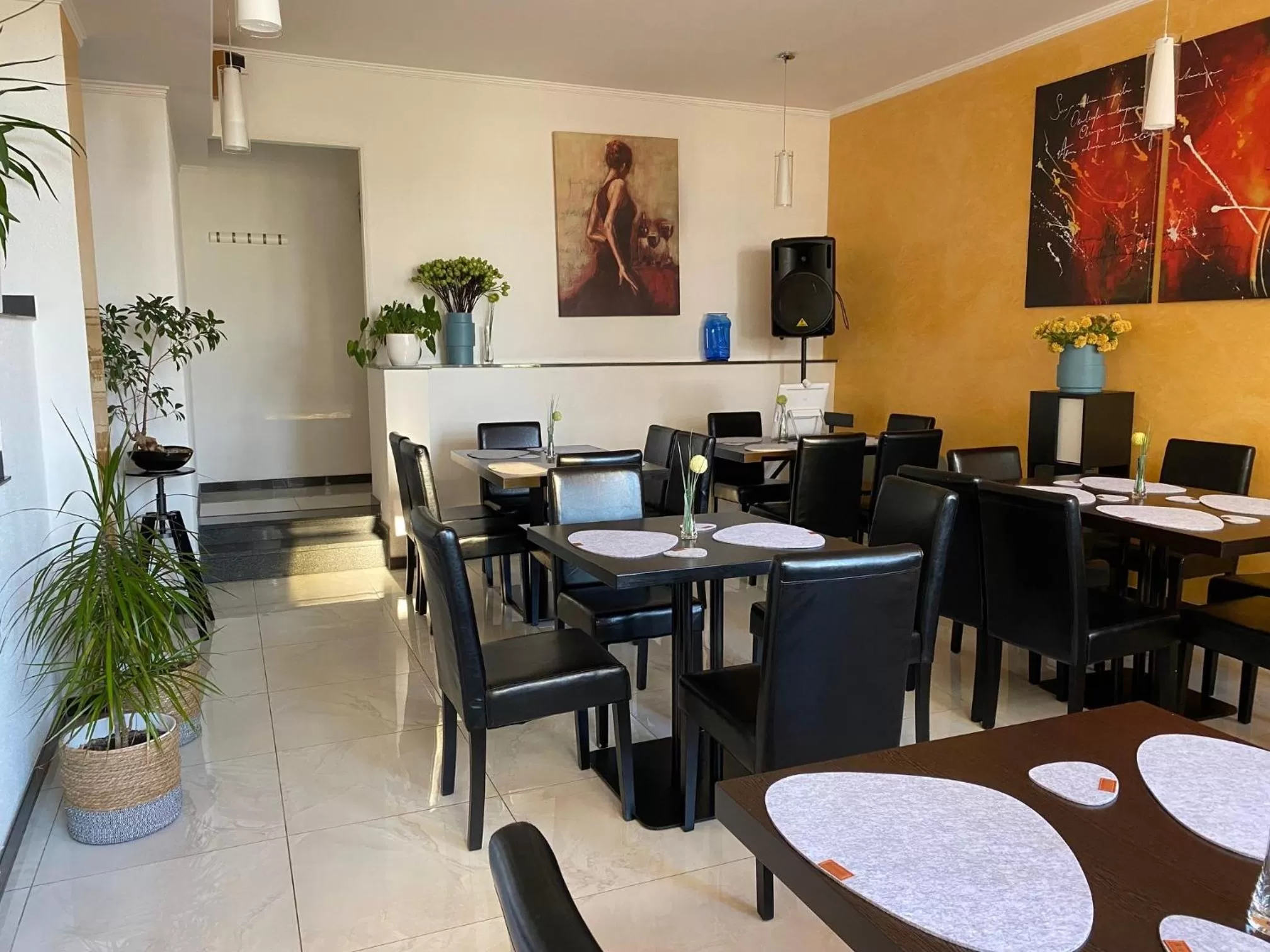 Restaurant/places to eat in Hotel am Hafen