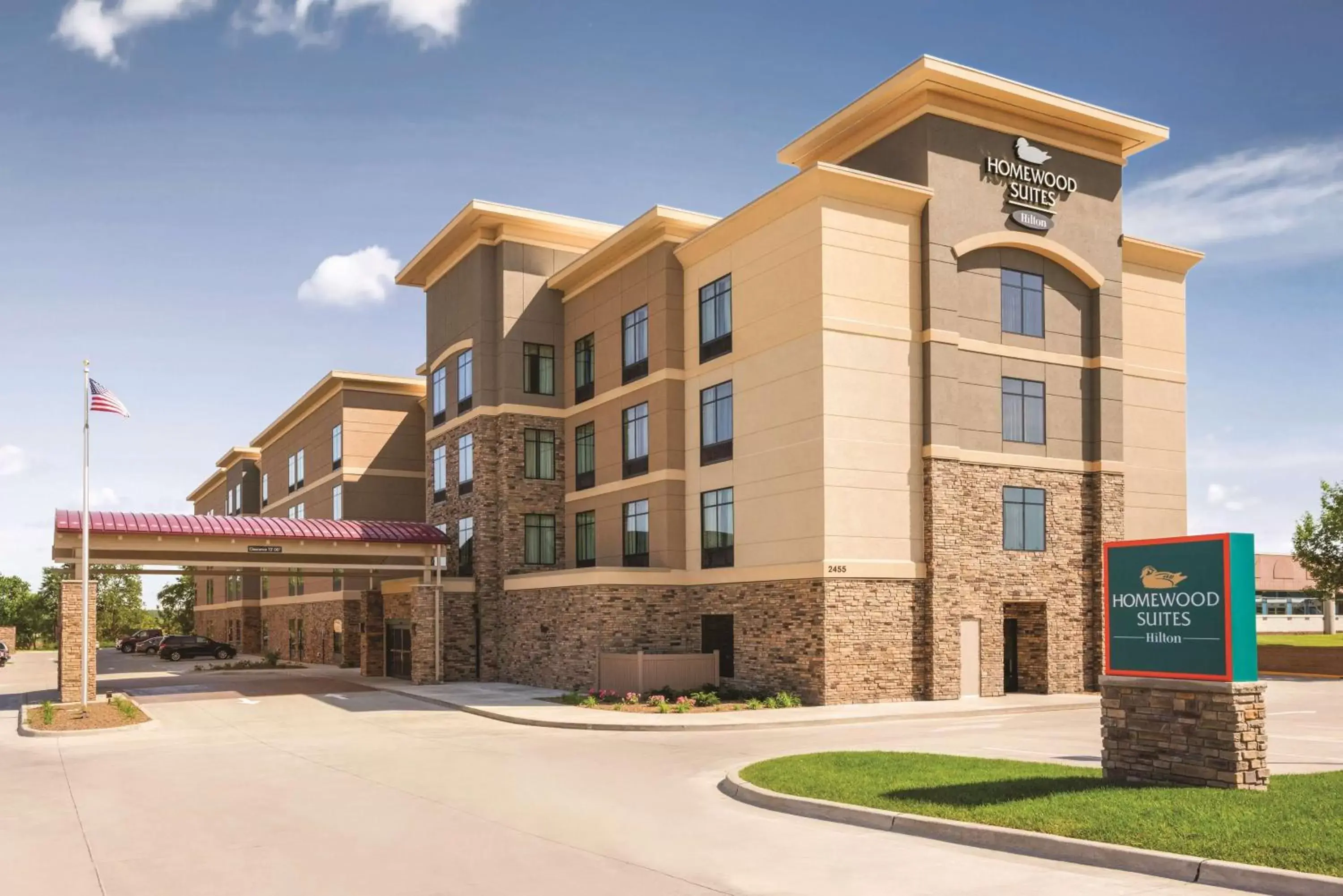Property Building in Homewood Suites by Hilton Ankeny