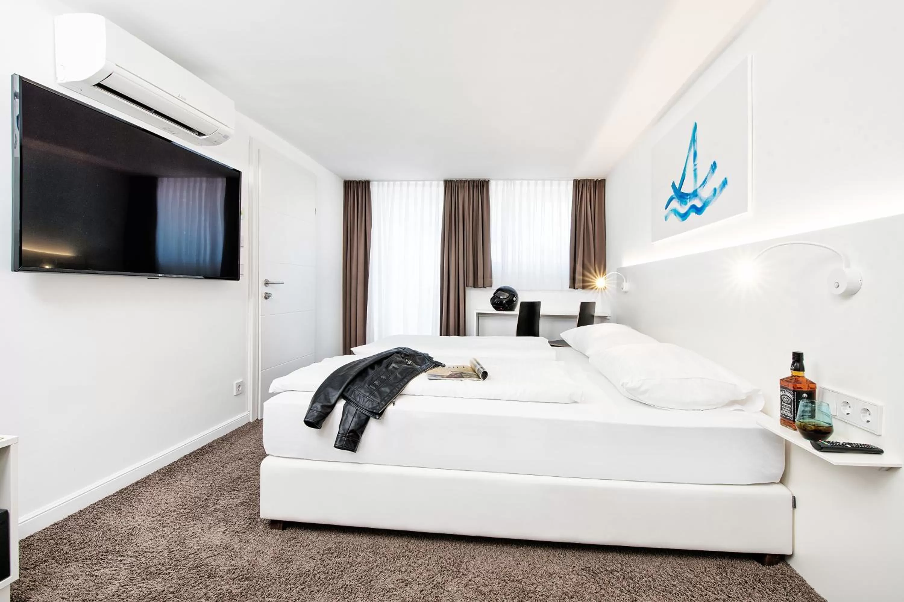 Photo of the whole room, Bed in Hotel Velden - 24 Checkin Zimmer im Zentrum