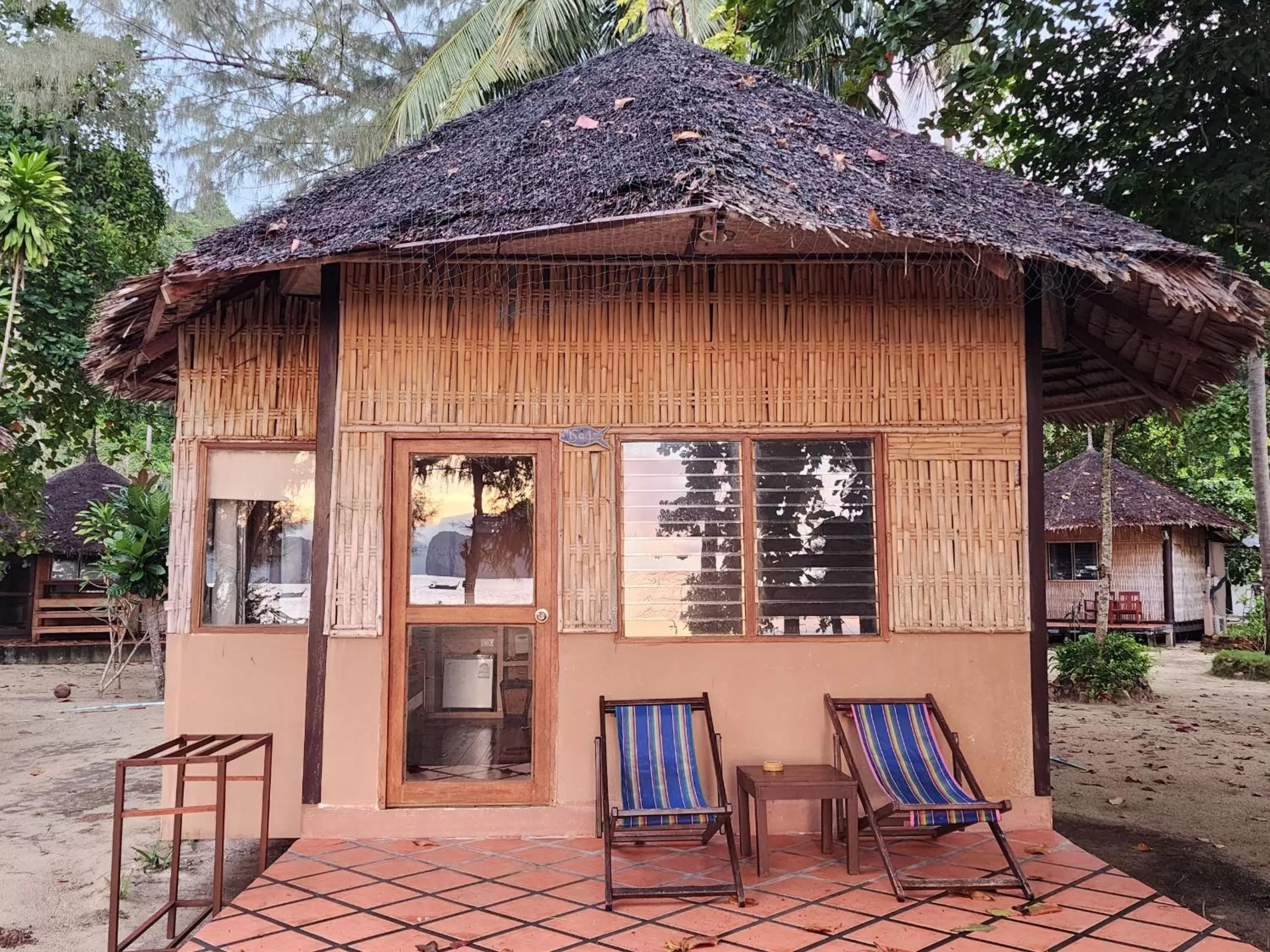 Cottage - Beach Front in Mayalay Resort-Green Hotel