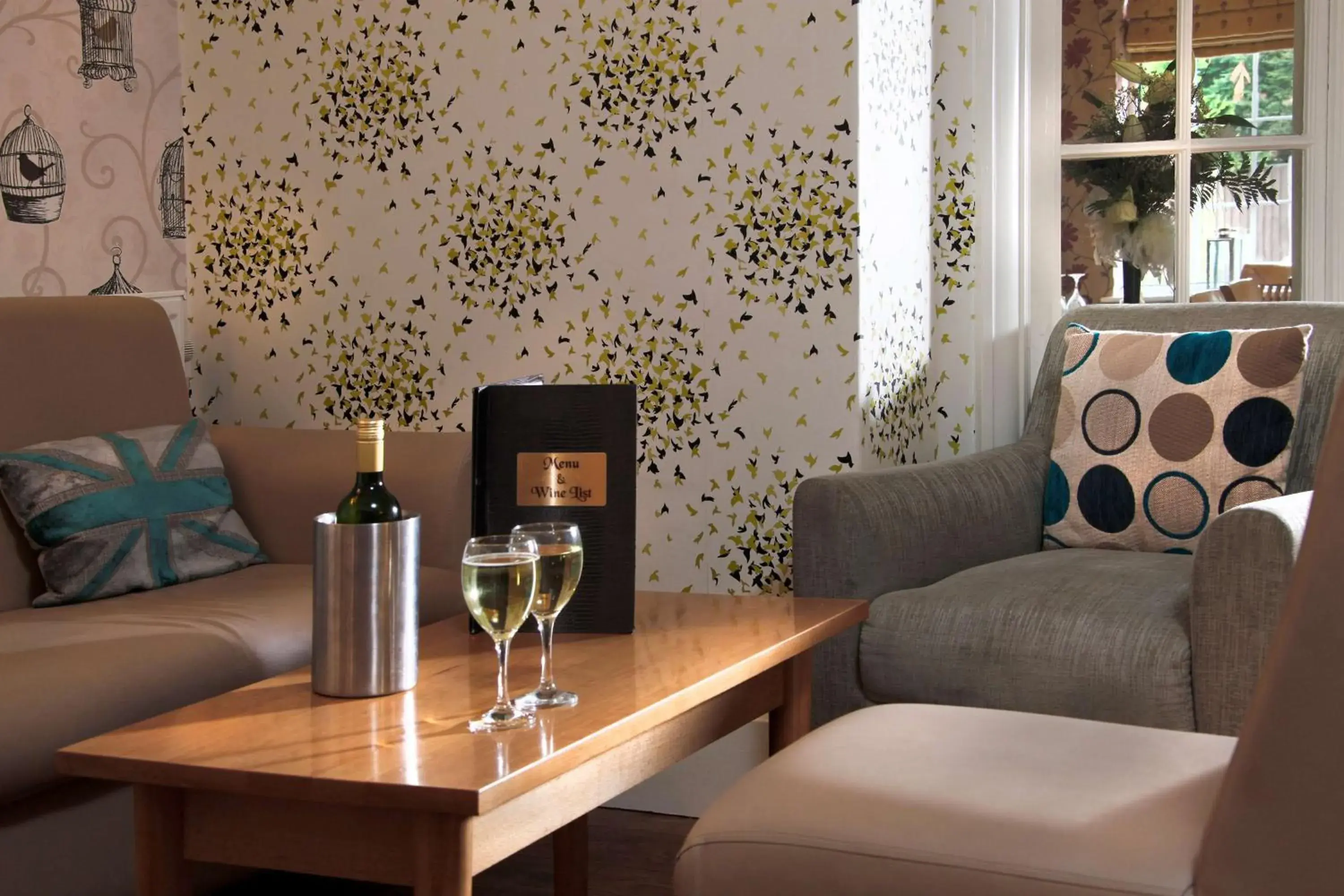 Lounge or bar in Deincourt Hotel Lounge or bar in Deincourt Hotel