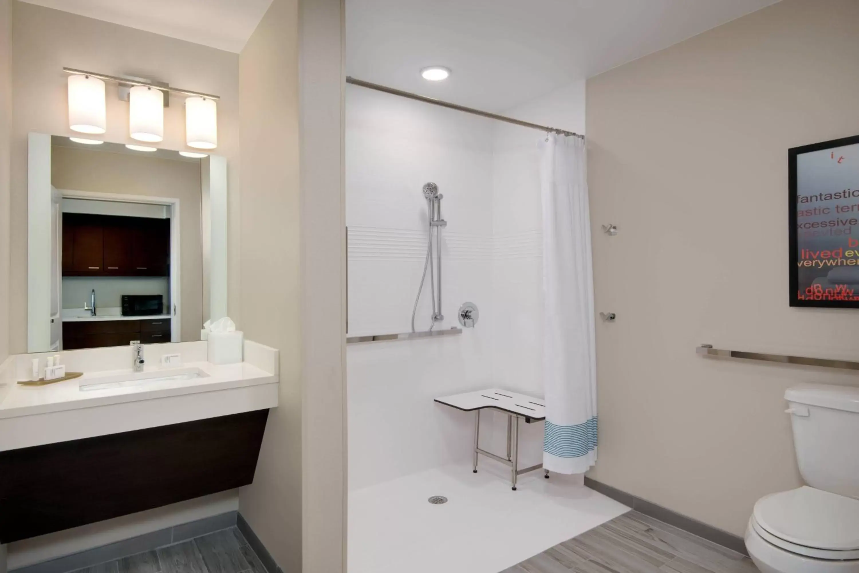 Bathroom in TownePlace Suites by Marriott Niceville Eglin AFB Area