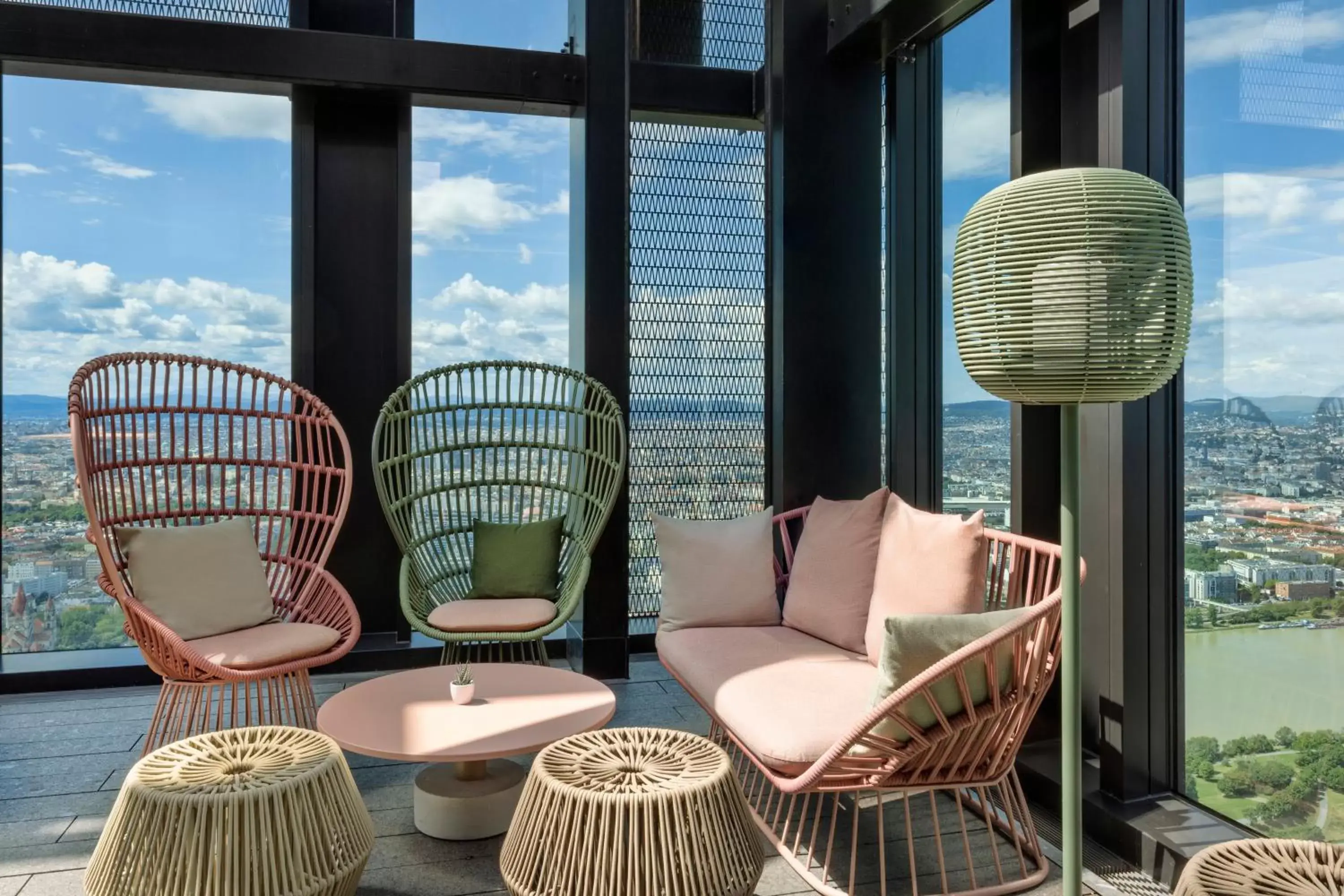 Lounge or bar, Seating Area in Melia Vienna