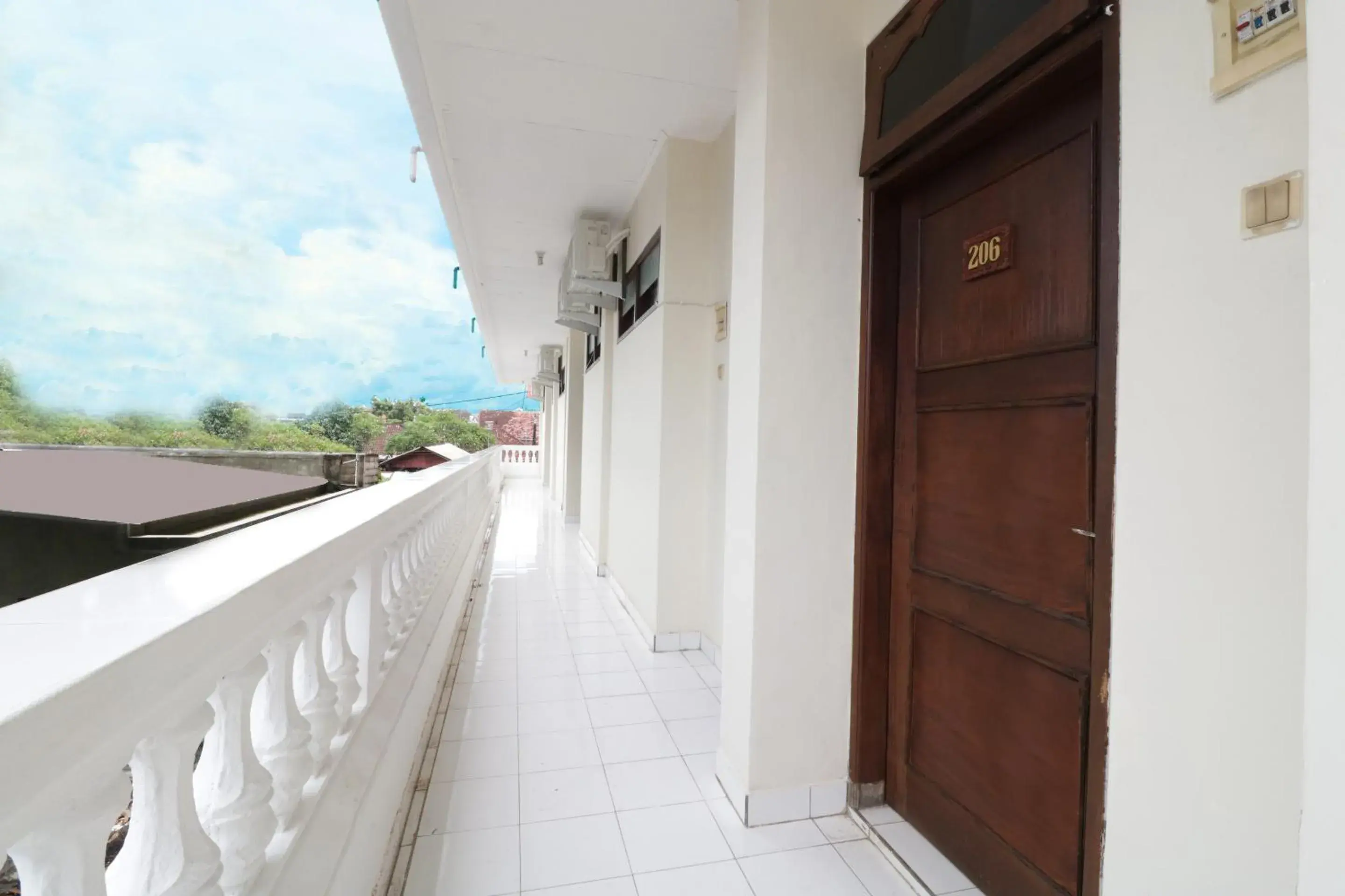 Area and facilities, Balcony/Terrace in SPOT ON 2426 Hotel Aget Jaya Ii