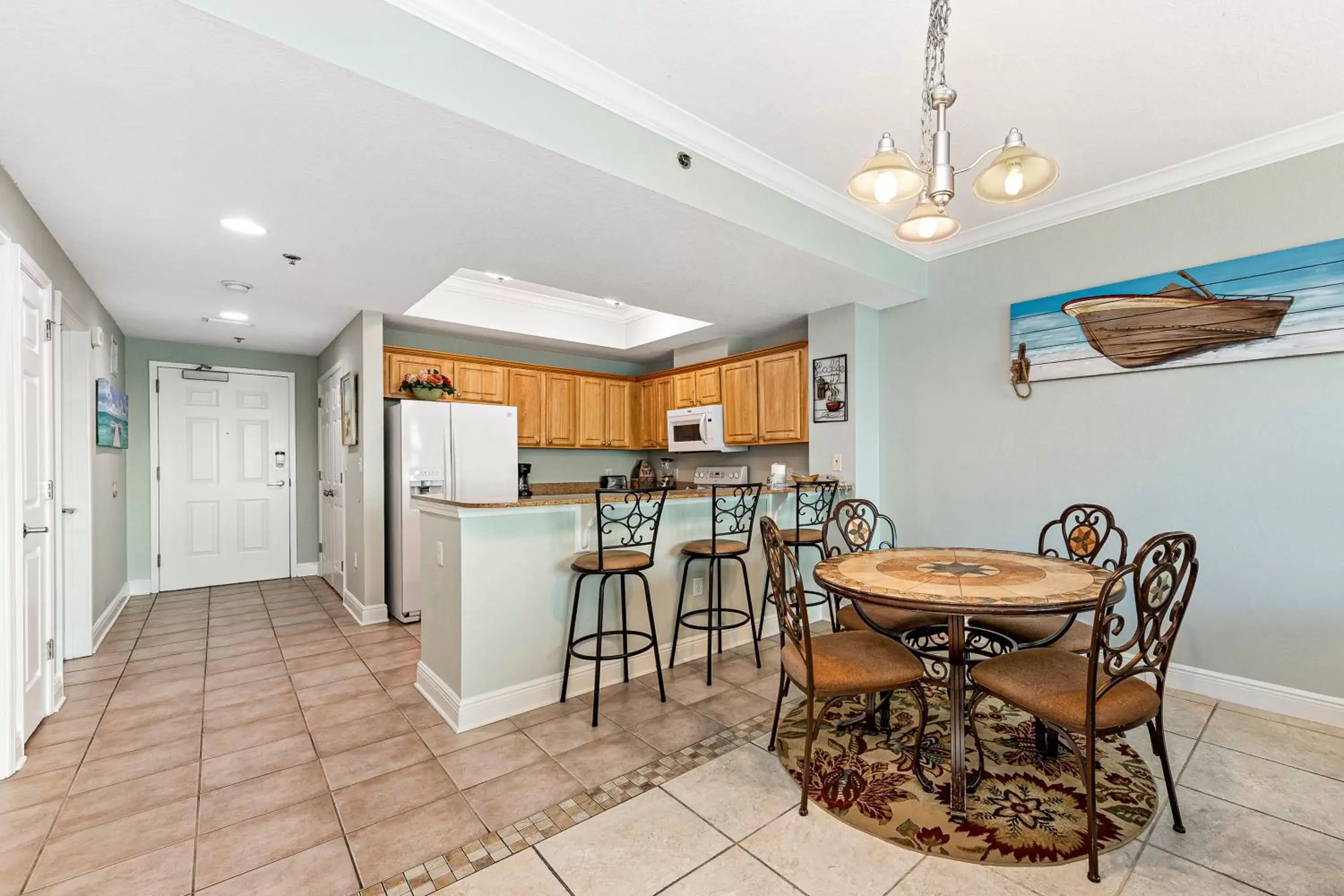 Dining Area in Crystal Shores West 202