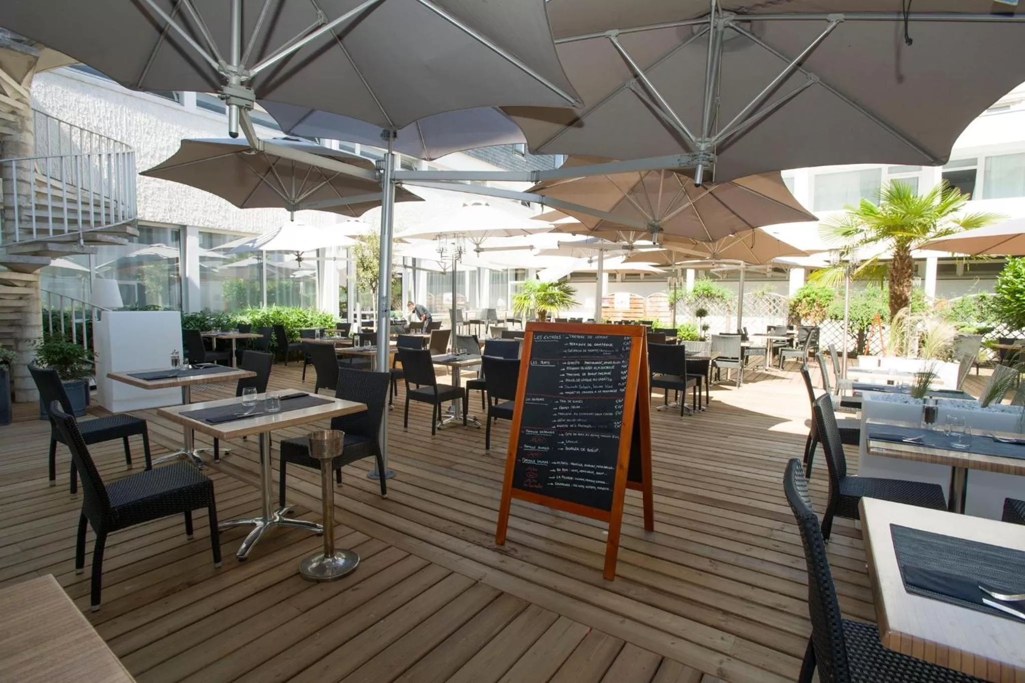 Patio in ibis Styles Poitiers Nord