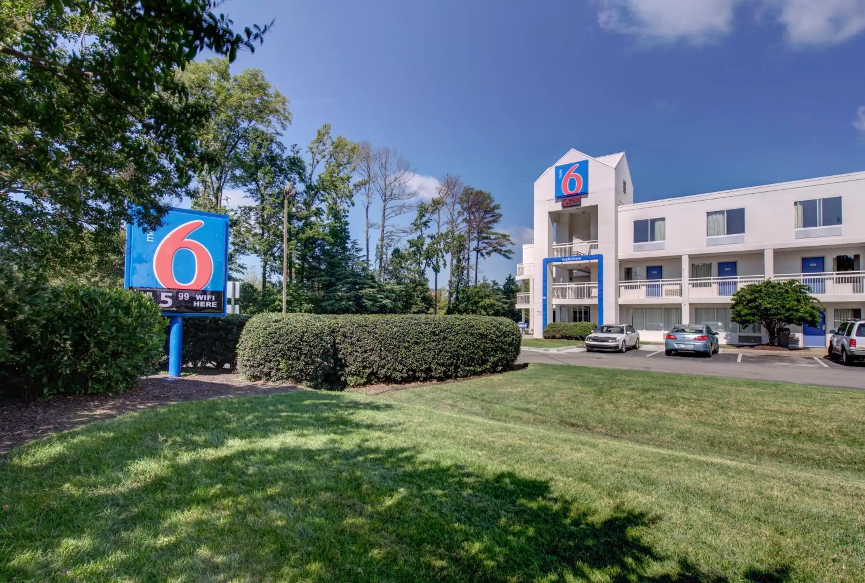 Facade/entrance in Motel 6 Virginia Beach Facade/entrance in Motel 6 Virginia Beach