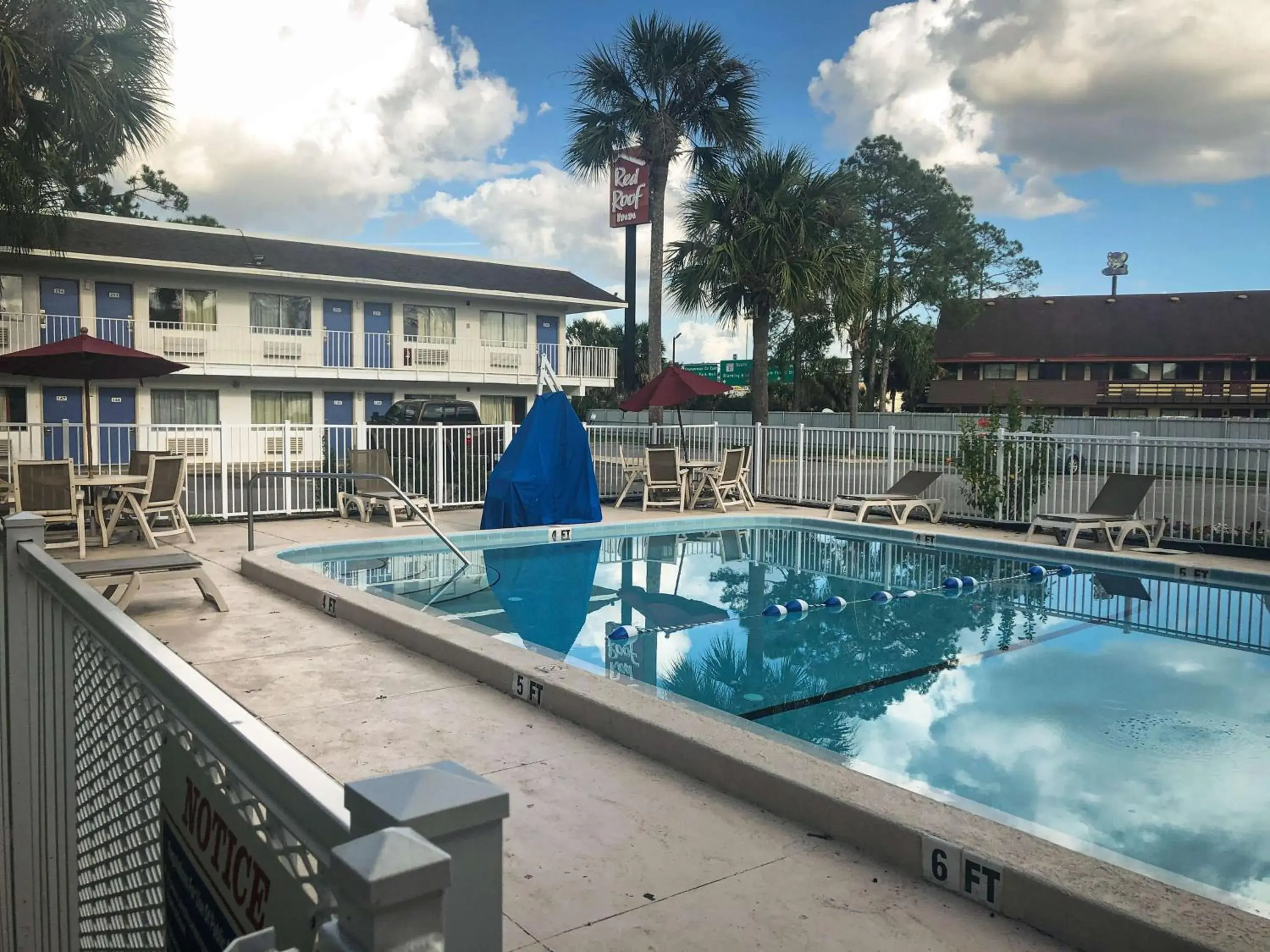 Pool view in Motel 6-Jacksonville, FL - Orange Park