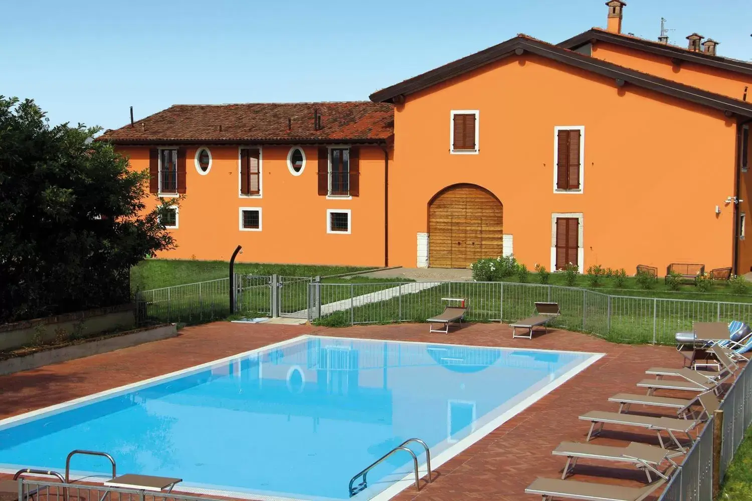 Property Building in Cascina Volta