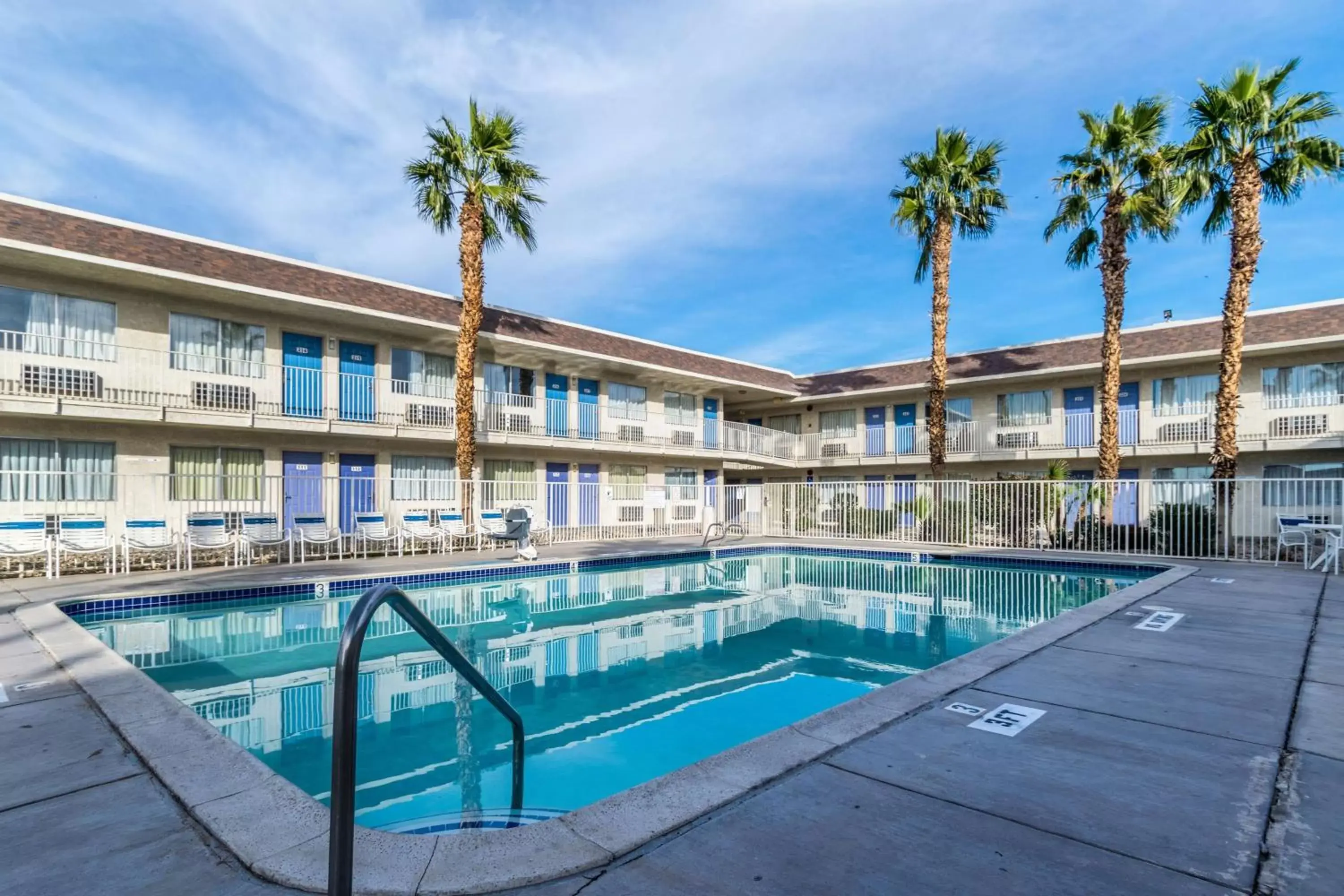 Day, Swimming Pool in Motel 6-El Centro, CA