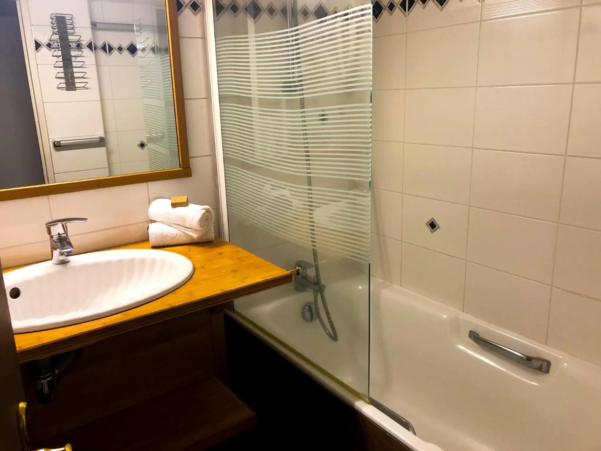 Bathroom in Entre Terre Et Mer