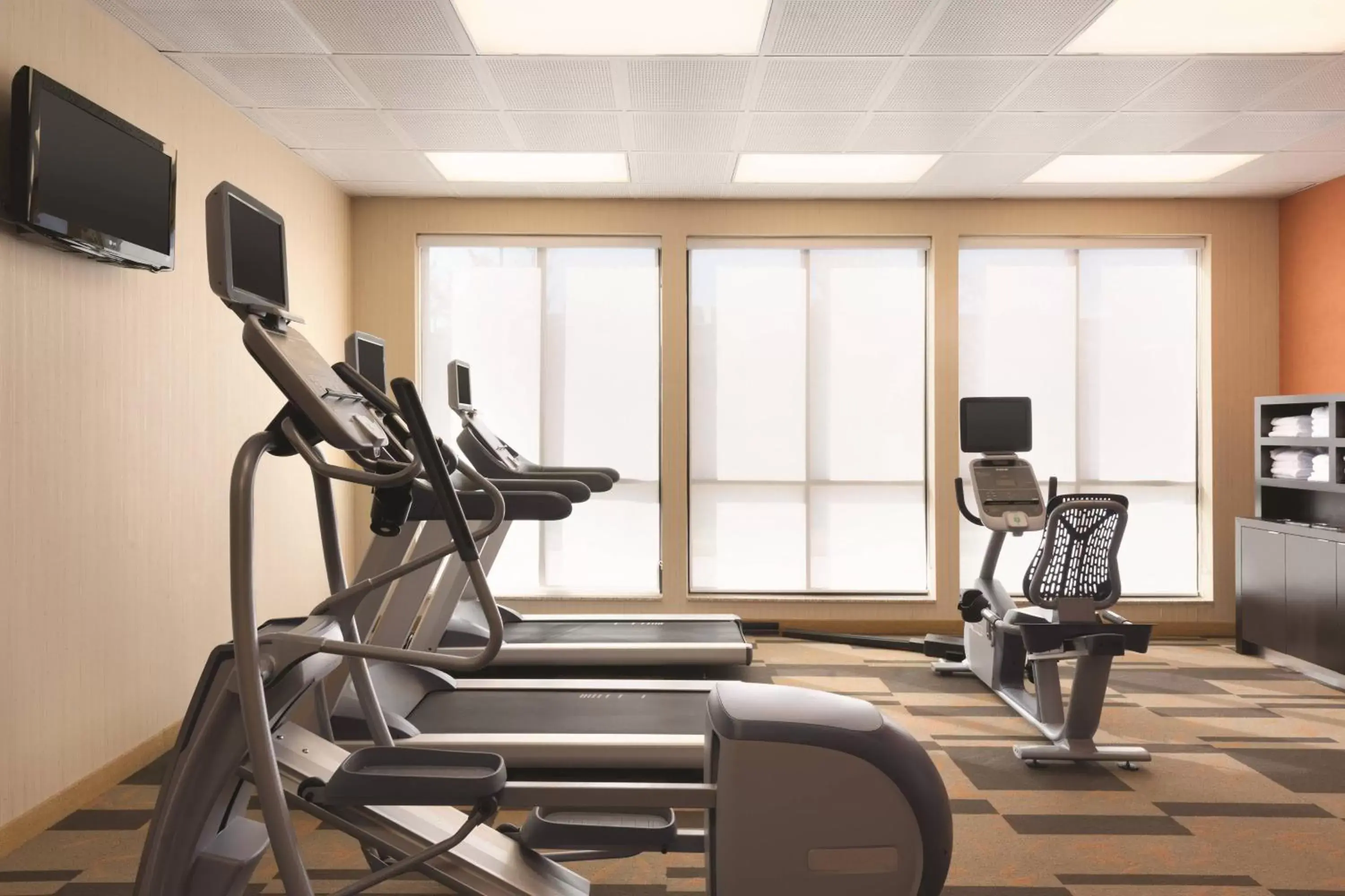 Fitness centre/facilities, Fitness Center/Facilities in Courtyard by Marriott Salisbury