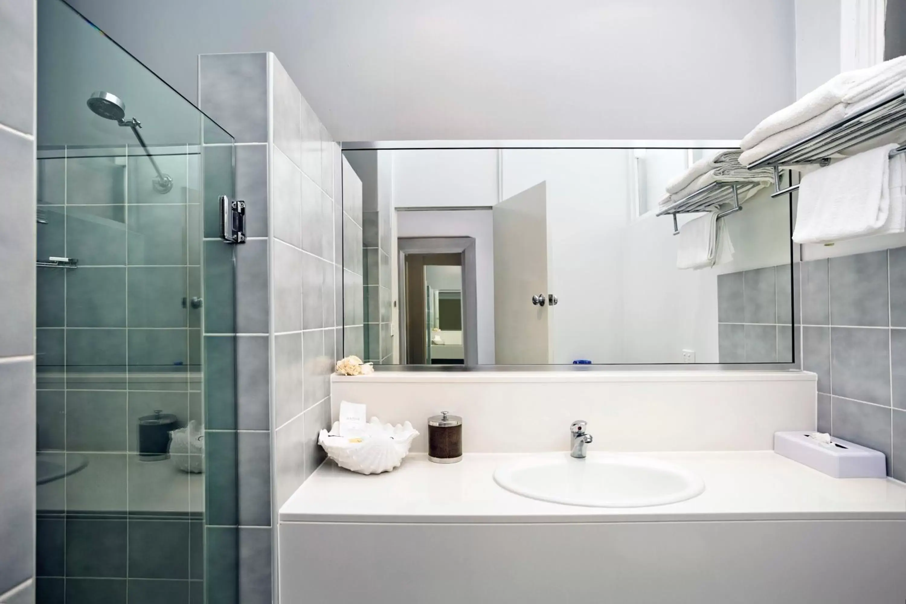 Bathroom in Best Western Sanctuary Inn