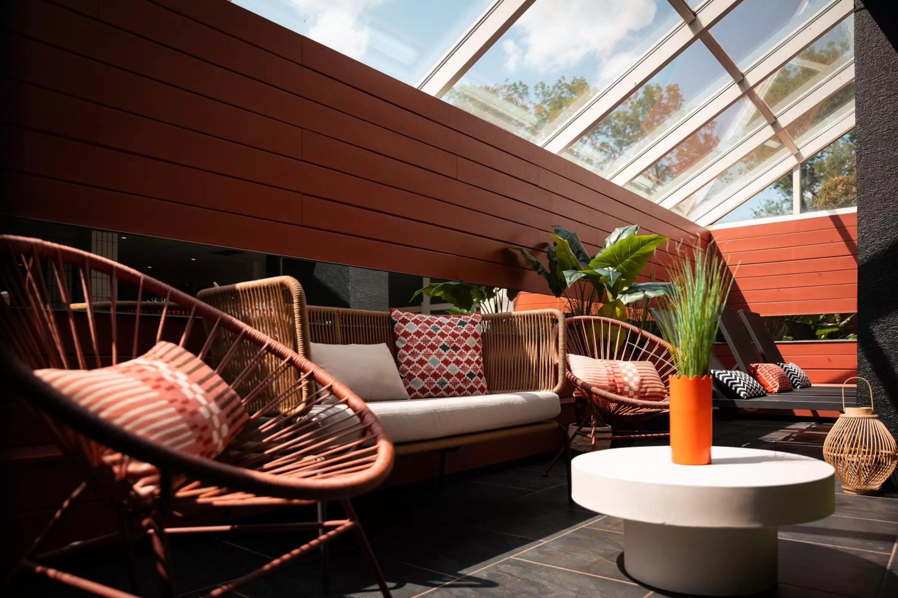 Swimming pool in Hôtel Diana Restaurant & Spa by HappyCulture