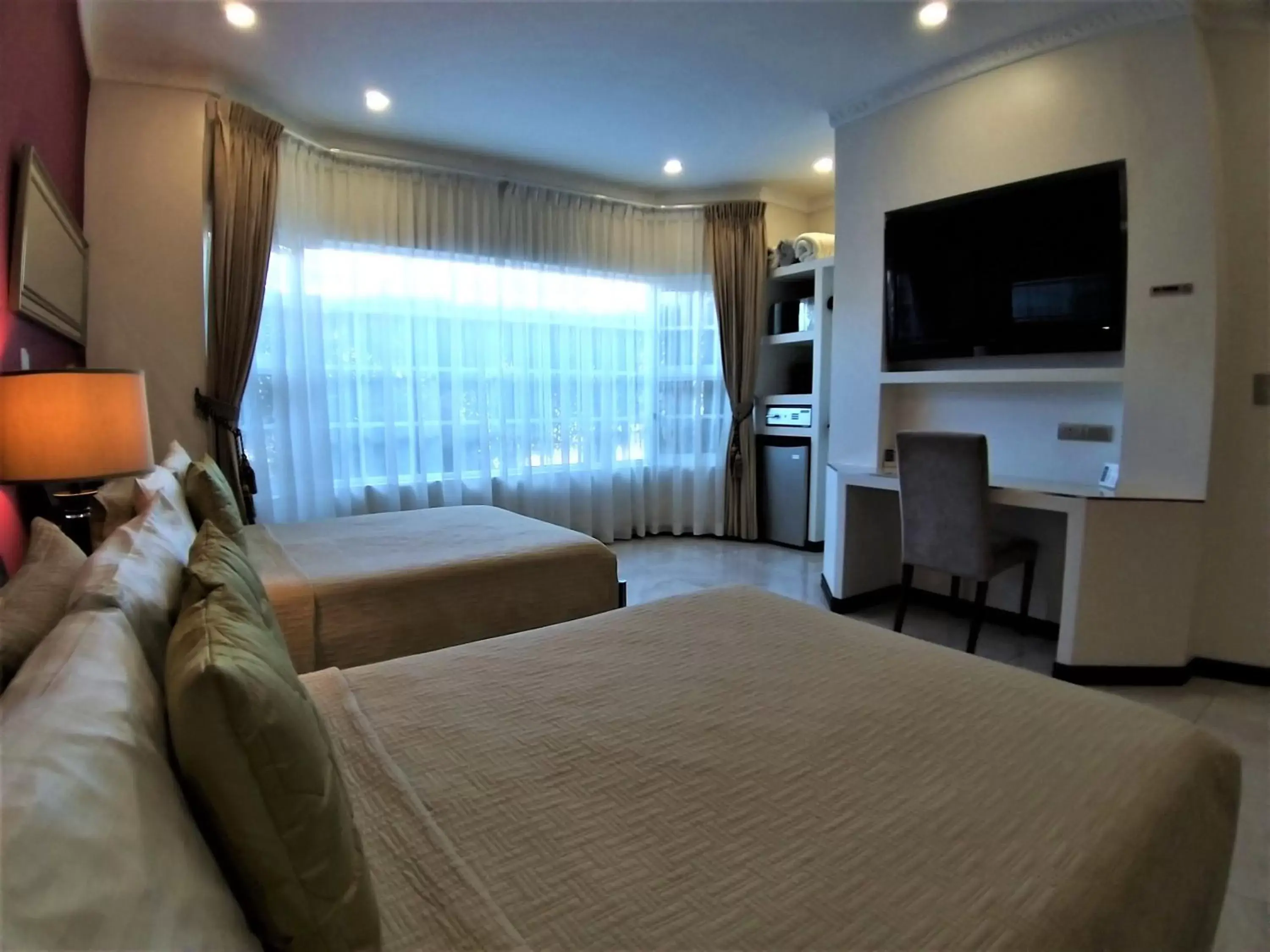 TV and multimedia, TV/Entertainment Center in Alameda Cariari Boutique Hotel