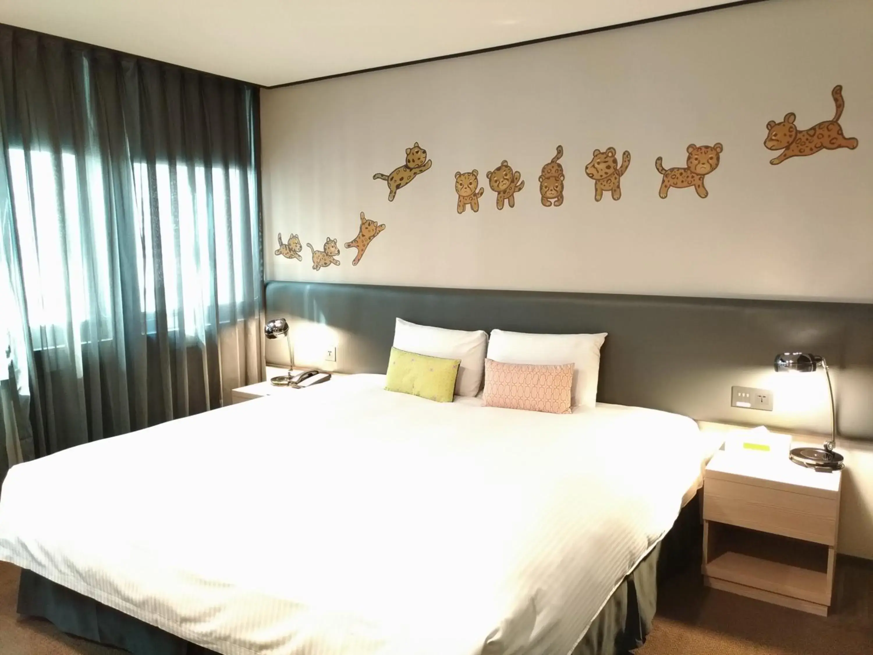 Photo of the whole room, Bed in Energy Inn