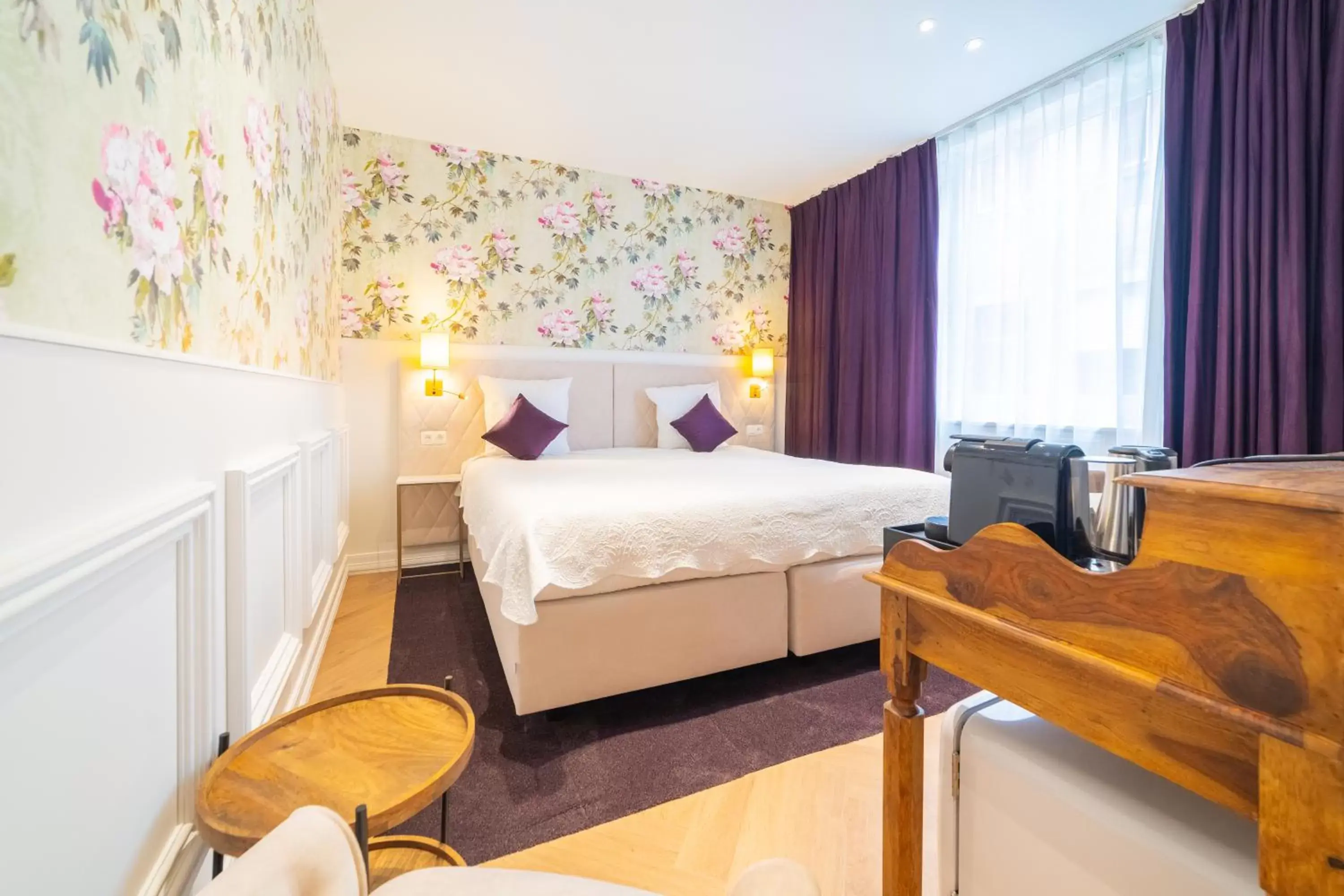 Standard Double Room in Grand Hotel Normandy by CW Hotel Collection Standard Double Room in Grand Hotel Normandy by CW Hotel Collection