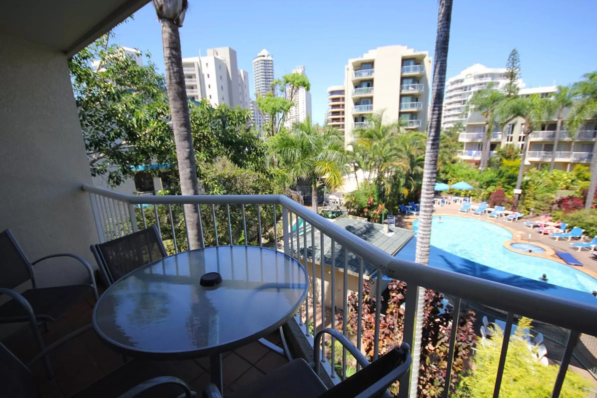 Swimming pool in Mari Court Resort