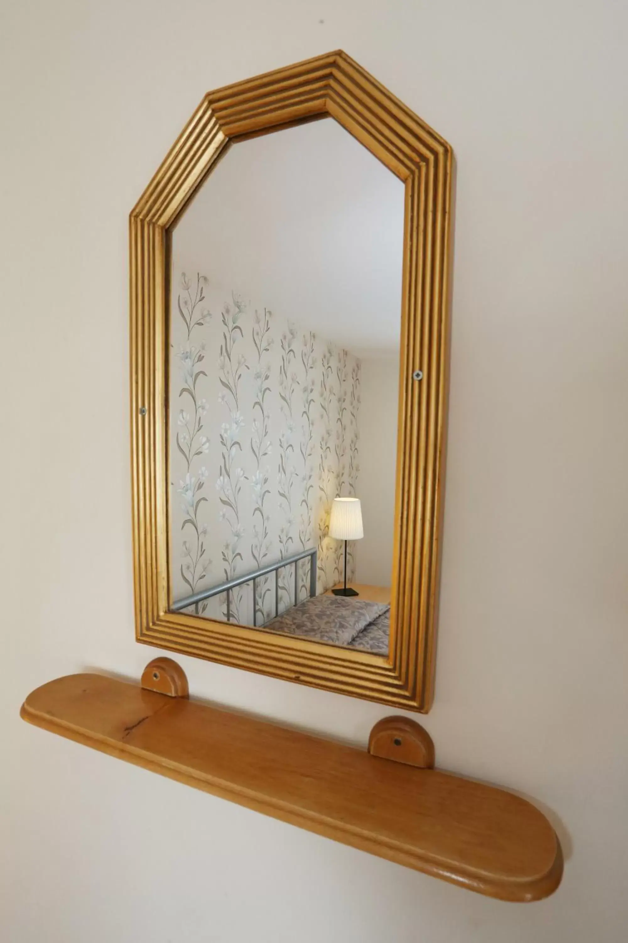 Decorative detail, Bathroom in Dorset Hotel, Isle of Wight
