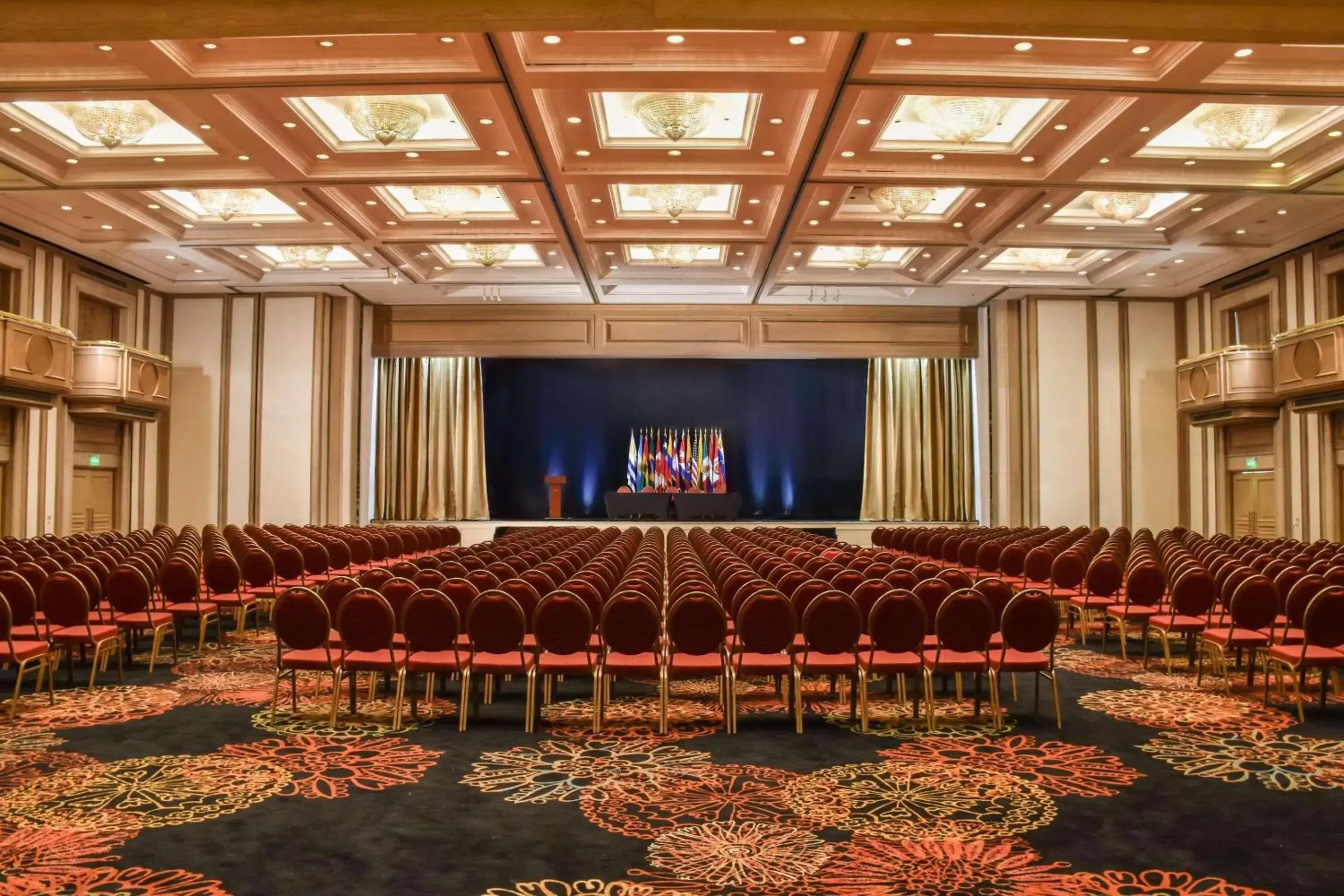 Meeting/conference room in Radisson Montevideo Victoria Plaza