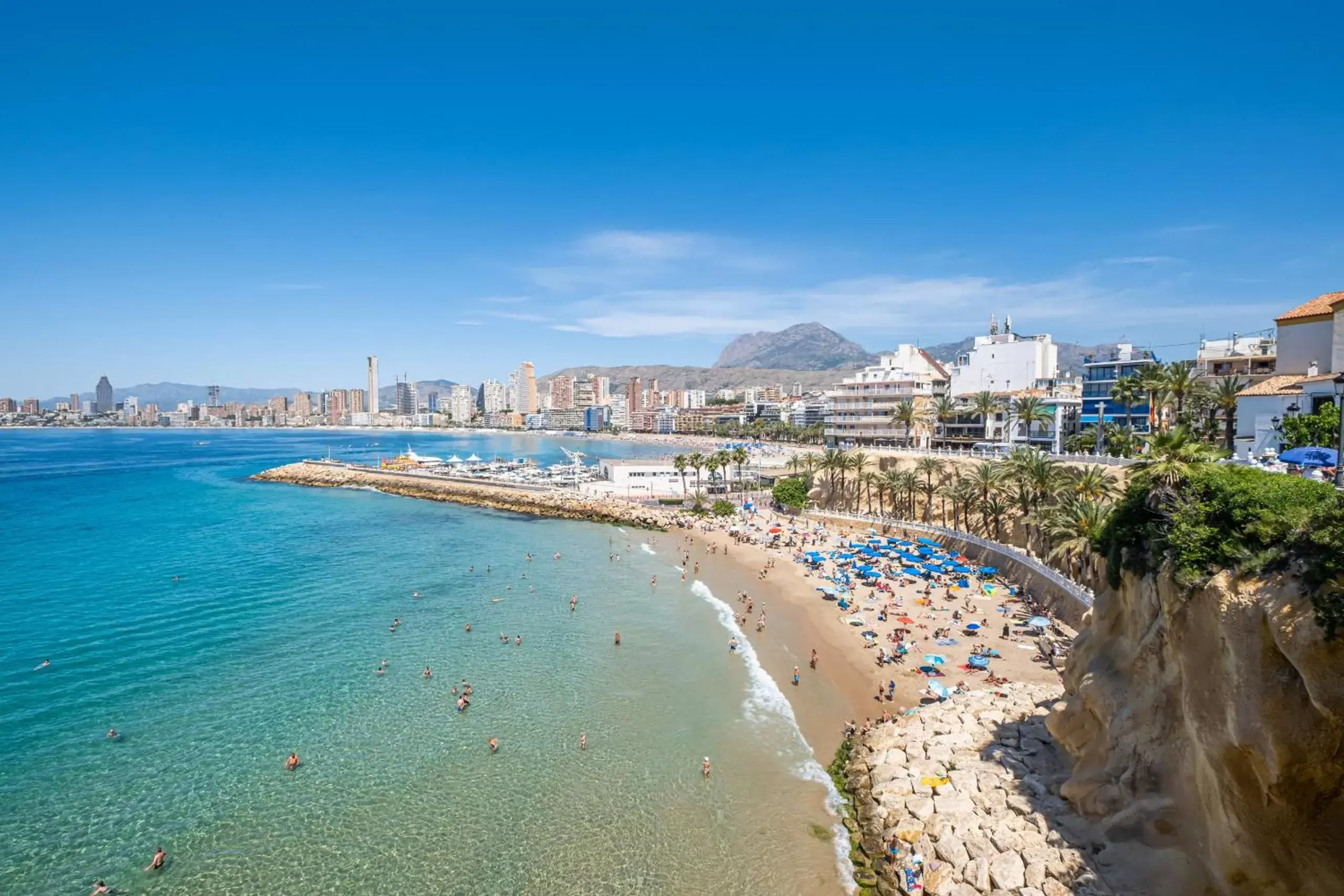 Beach in Apartamentos La Rosita Old Town