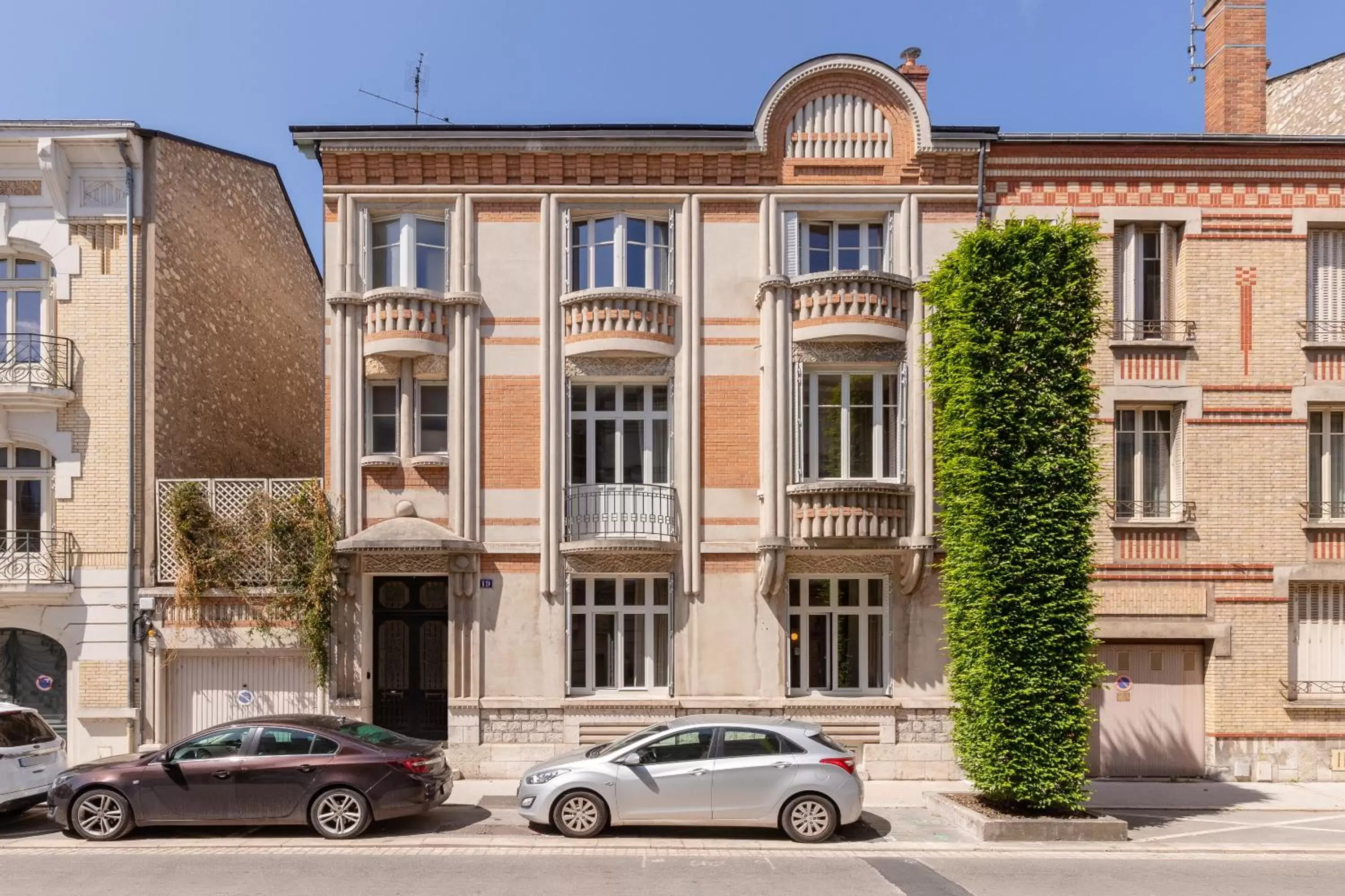 Facade/entrance, Property Building in La Loge Gogaille - Fernand Rabier - accès digital